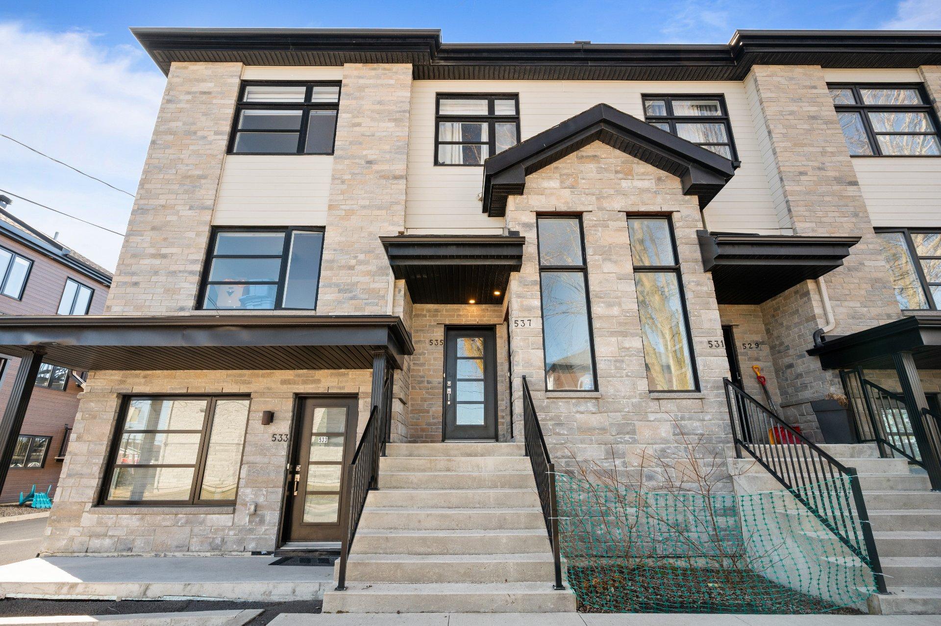 









535


Rue Séraphin-Bouc

,
Sainte-Anne-des-Plaines,




QC
J0N1H0

