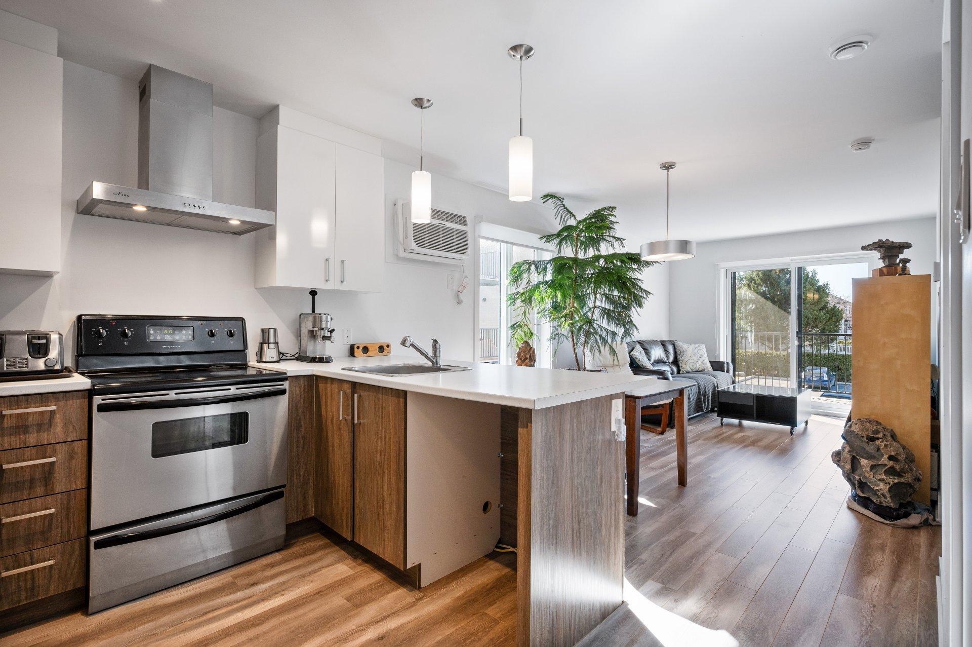 









535


Rue Séraphin-Bouc

,
Sainte-Anne-des-Plaines,




QC
J0N1H0


