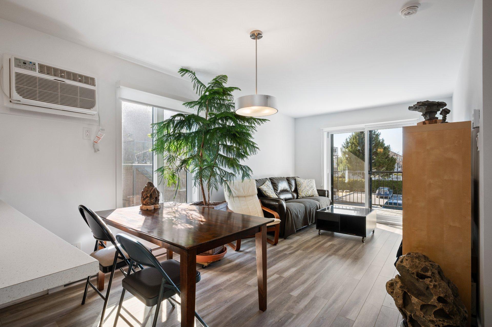









535


Rue Séraphin-Bouc

,
Sainte-Anne-des-Plaines,




QC
J0N1H0

