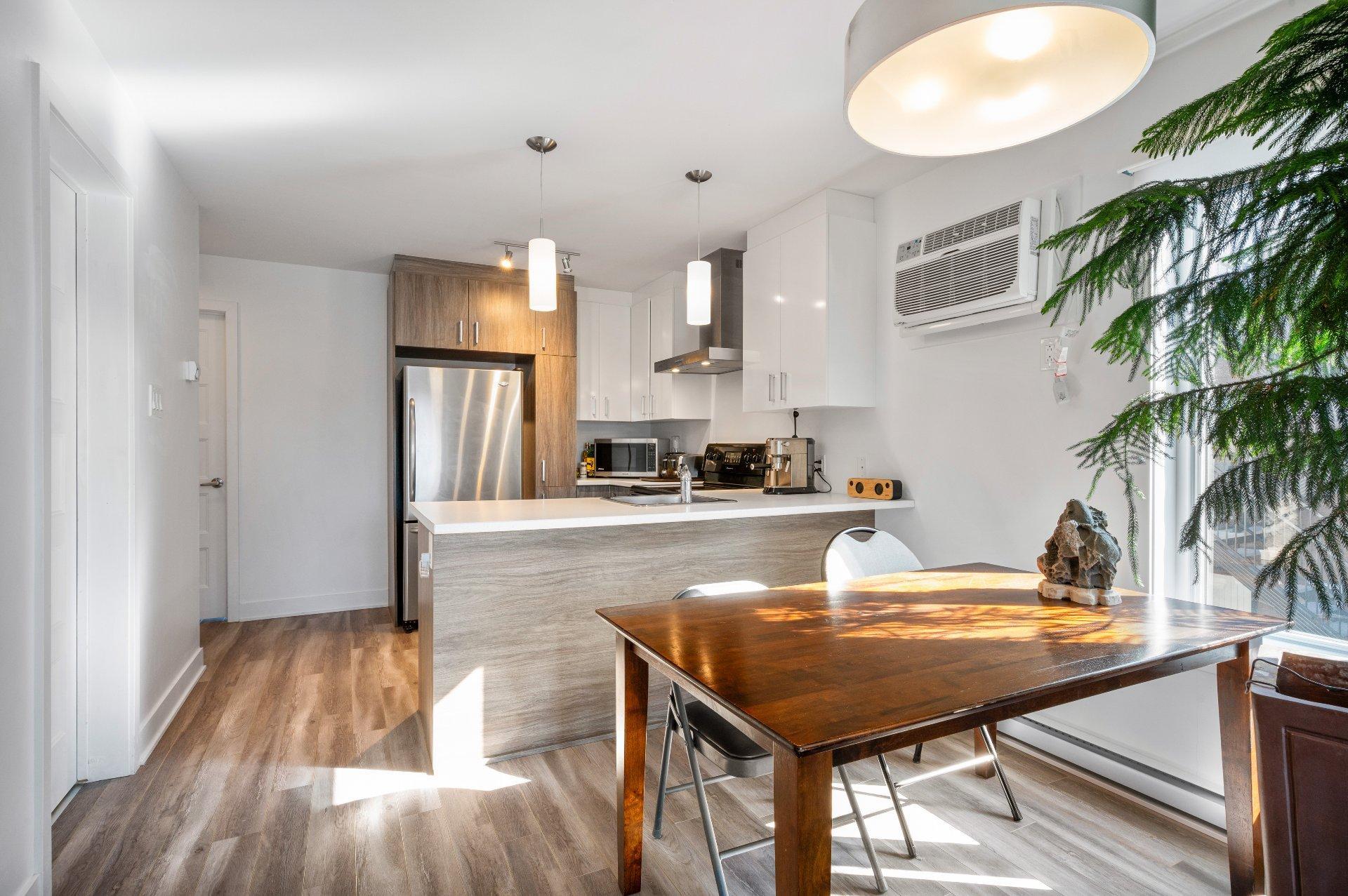 









535


Rue Séraphin-Bouc

,
Sainte-Anne-des-Plaines,




QC
J0N1H0


