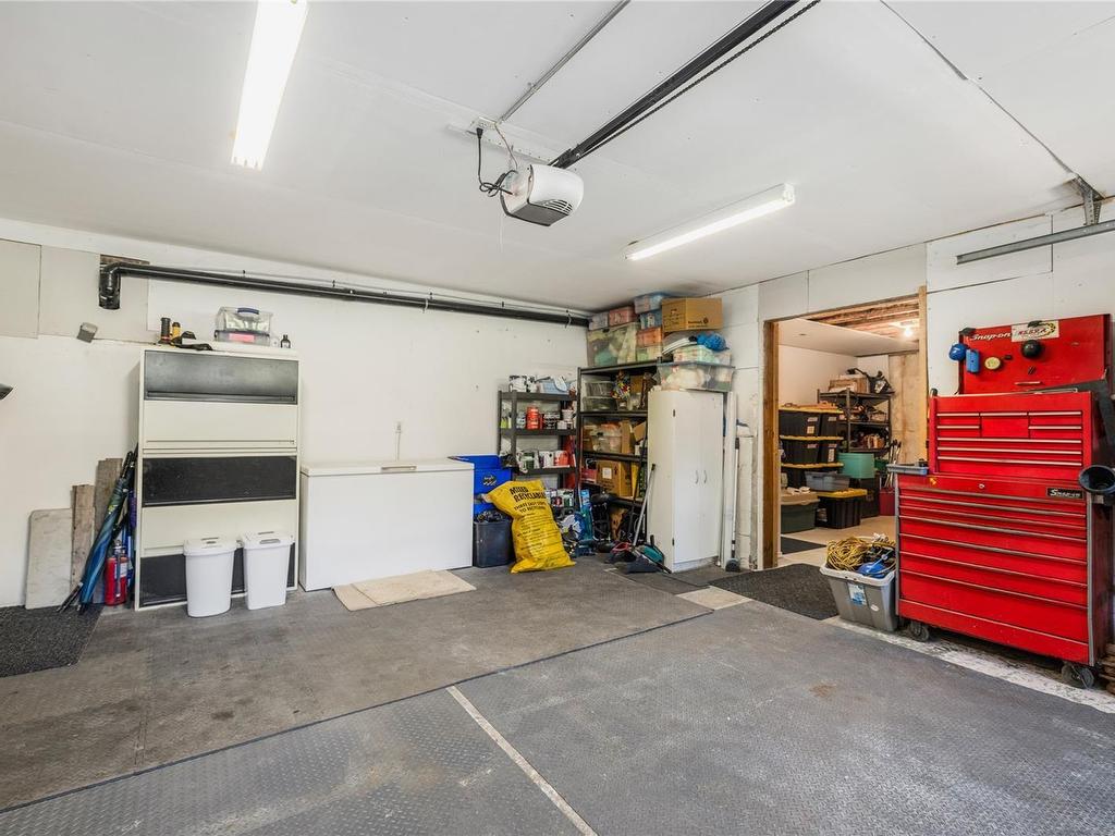 









3300


Tyerman

Pl,
Cobble Hill,




BC
V8H 0B3

