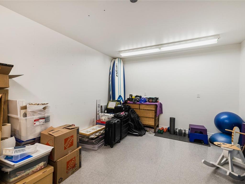









3300


Tyerman

Pl,
Cobble Hill,




BC
V8H 0B3

