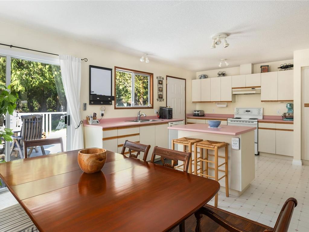 









3300


Tyerman

Pl,
Cobble Hill,




BC
V8H 0B3


