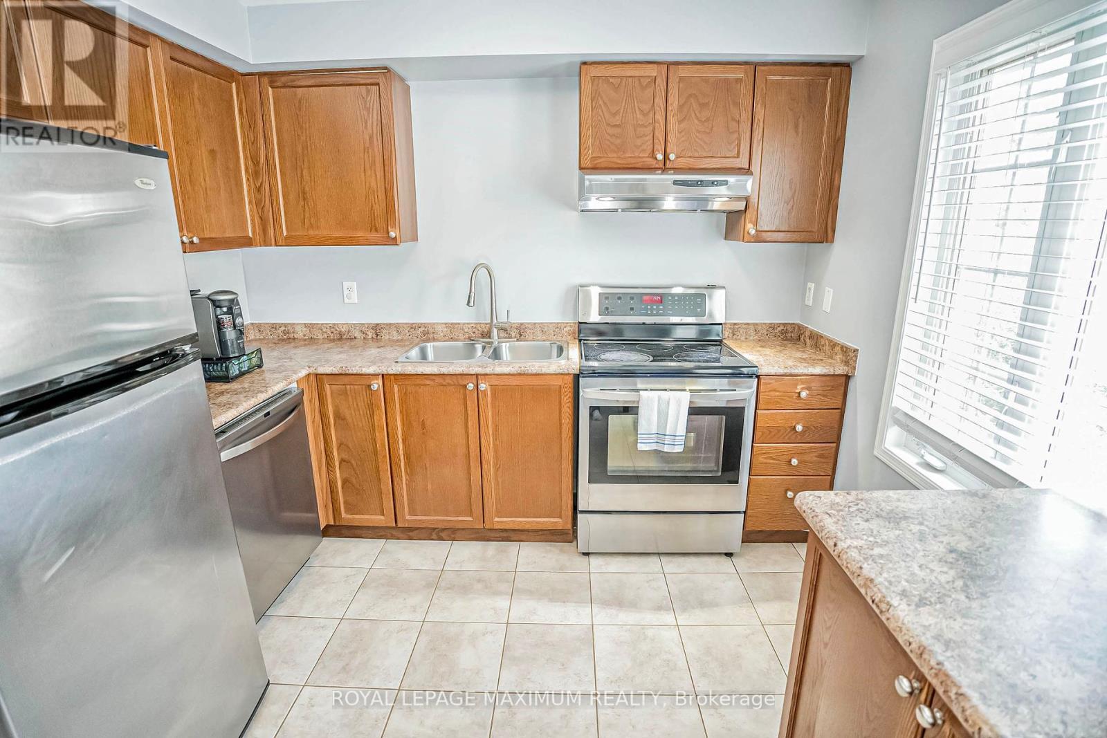 












31 JOSEPH GRIFFITH LANE

,
Toronto,




Ontario
M3L0C8

