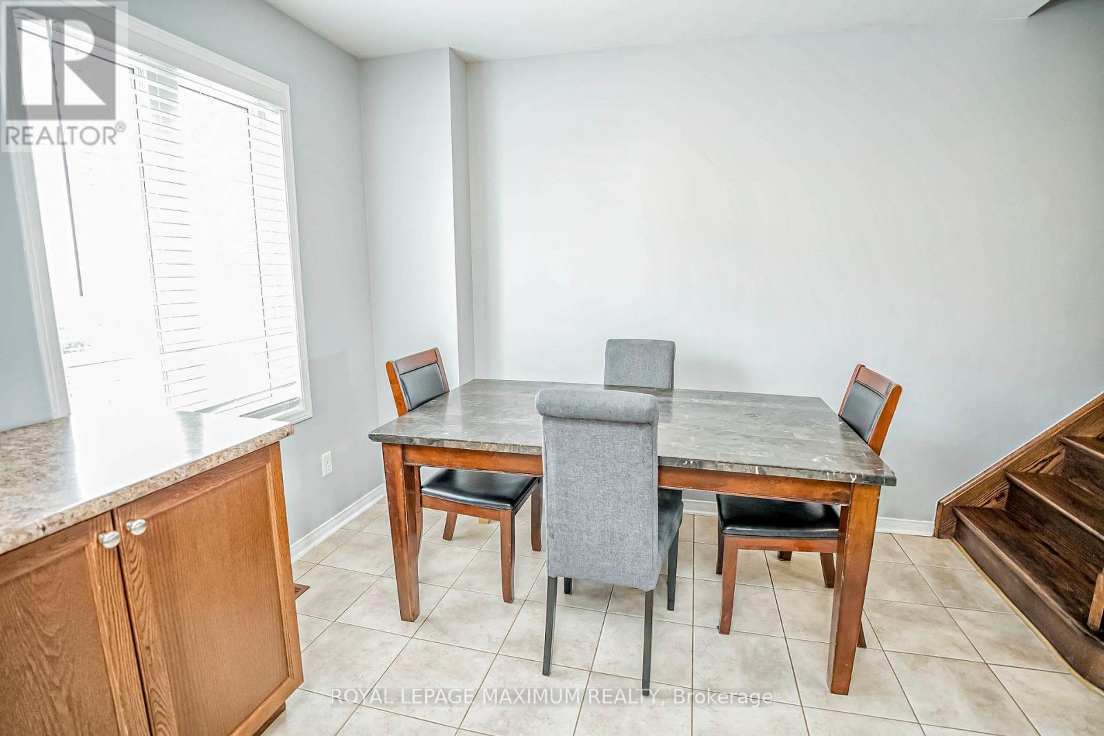












31 JOSEPH GRIFFITH LANE

,
Toronto,




Ontario
M3L0C8

