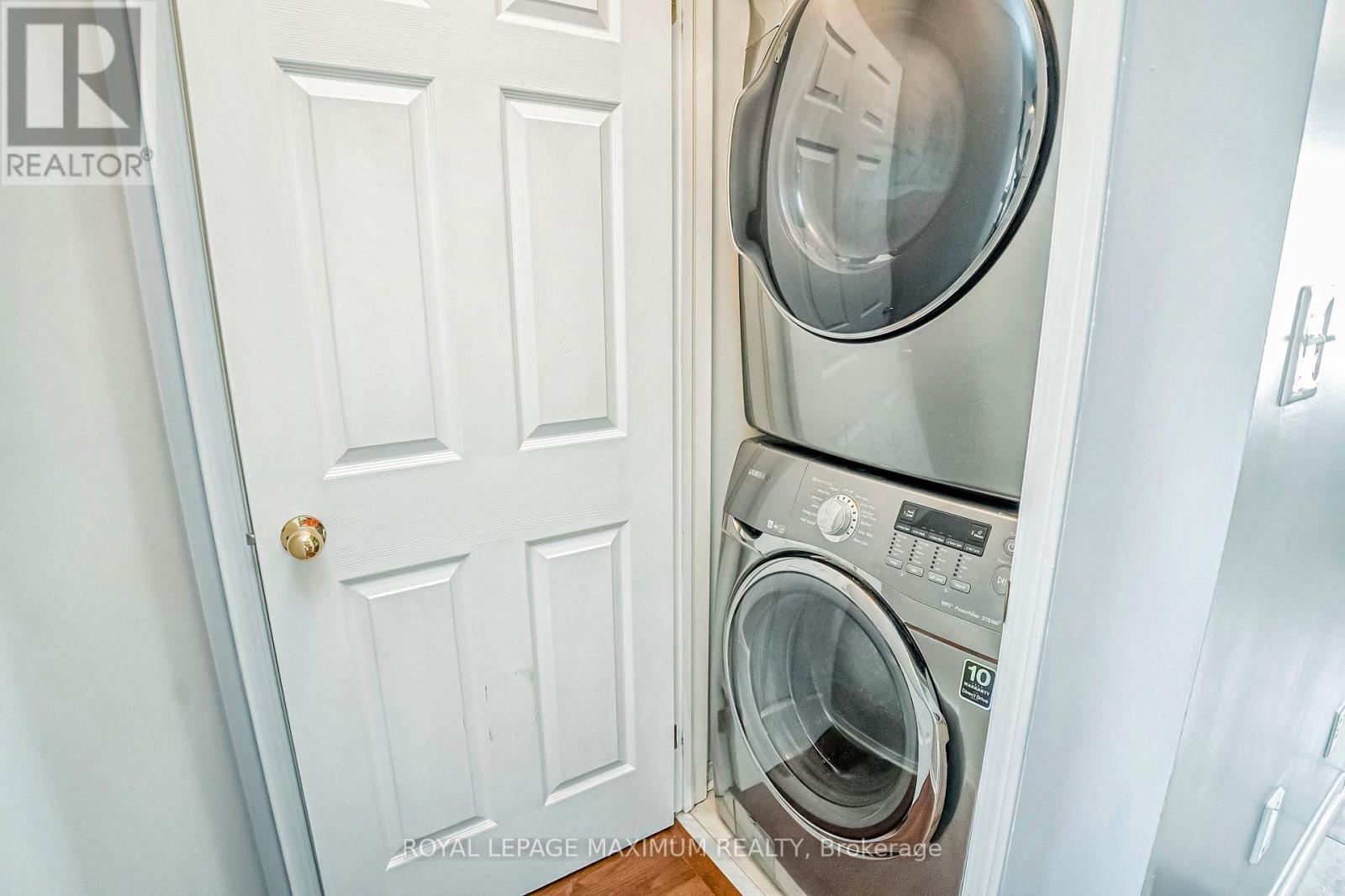 












31 JOSEPH GRIFFITH LANE

,
Toronto,




Ontario
M3L0C8

