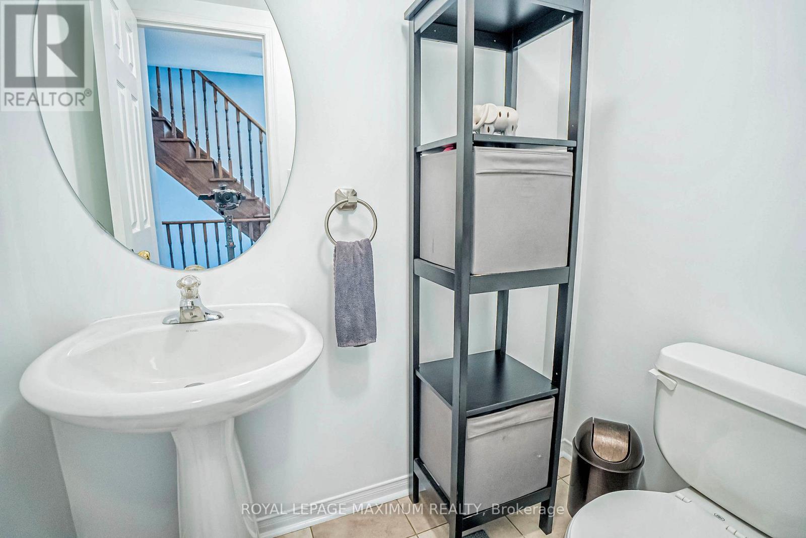 












31 JOSEPH GRIFFITH LANE

,
Toronto,




Ontario
M3L0C8

