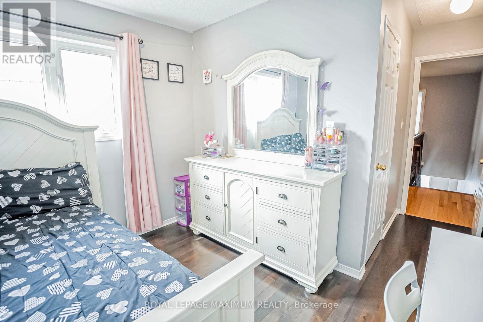 












31 JOSEPH GRIFFITH LANE

,
Toronto,




Ontario
M3L0C8

