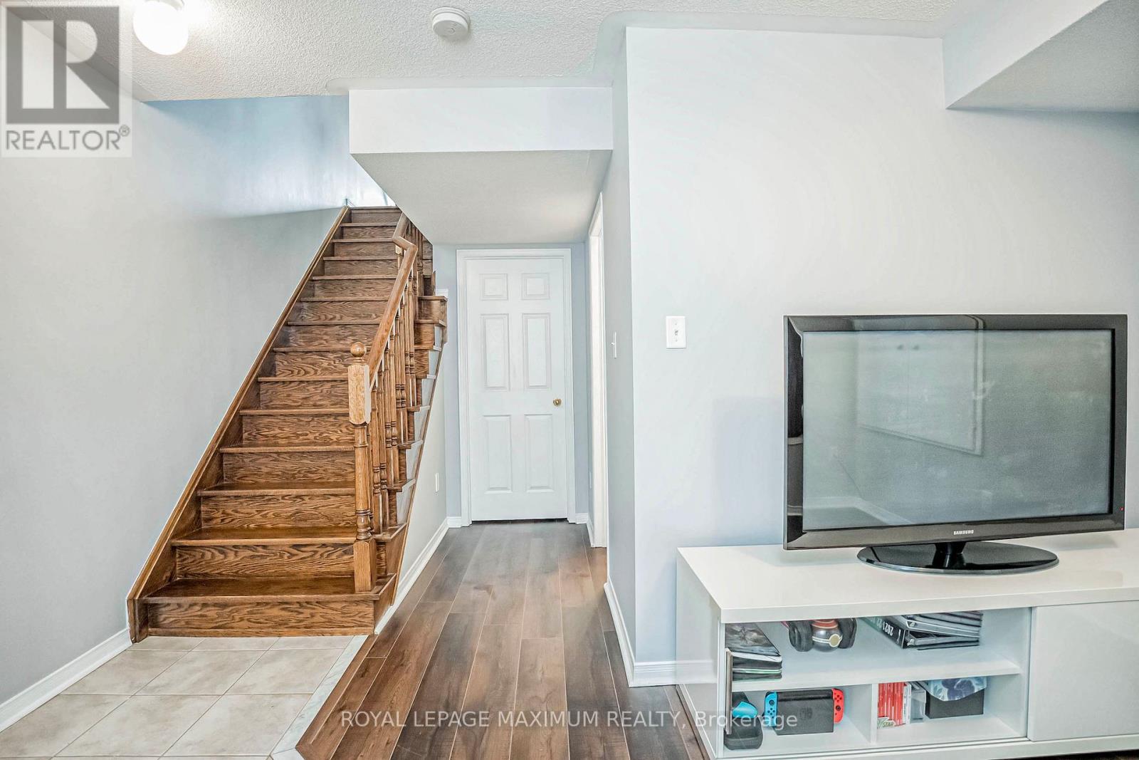 












31 JOSEPH GRIFFITH LANE

,
Toronto,




Ontario
M3L0C8

