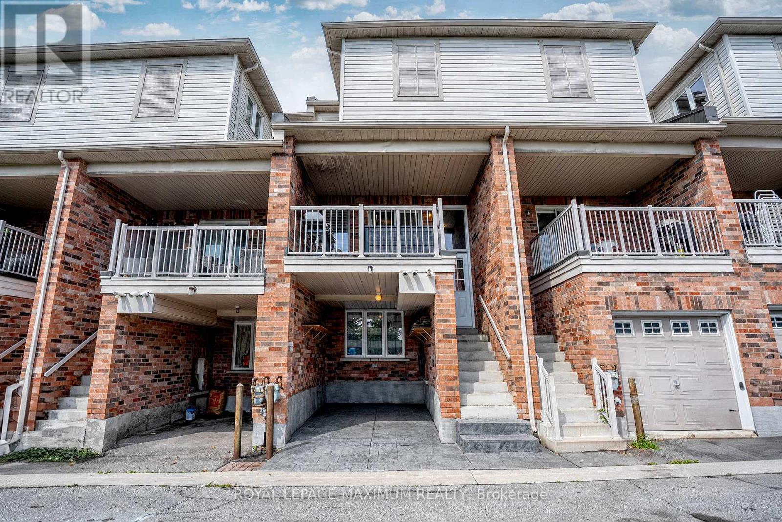 












31 JOSEPH GRIFFITH LANE

,
Toronto,




Ontario
M3L0C8

