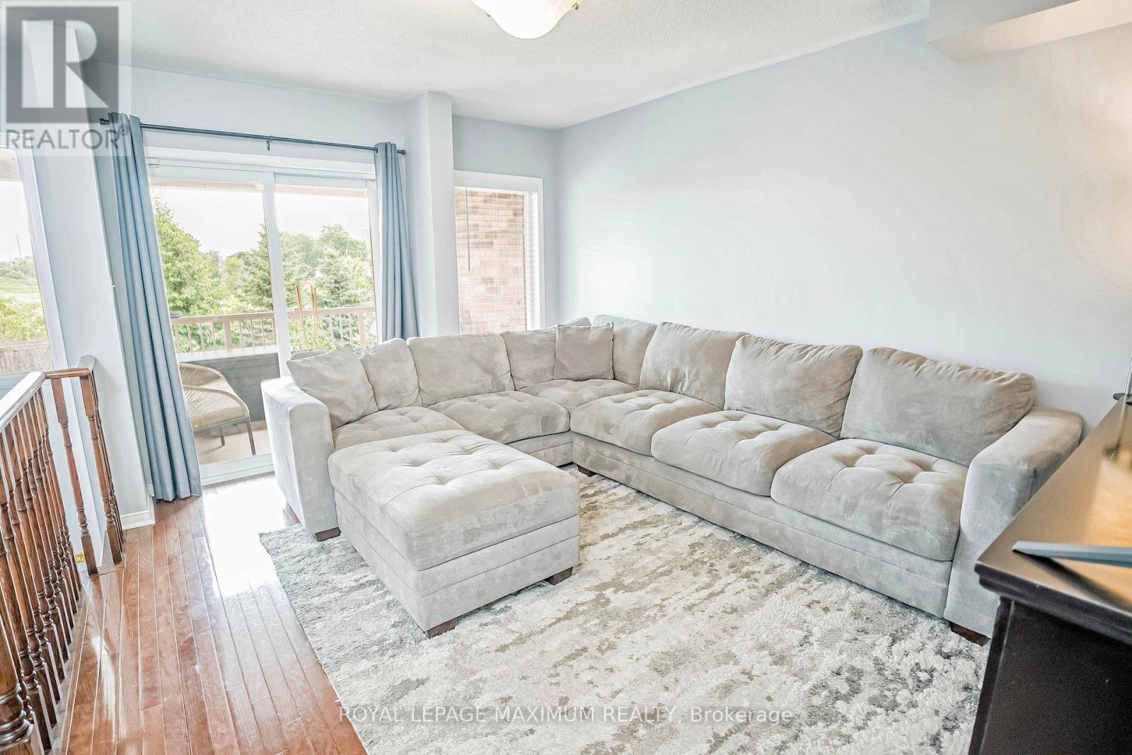 












31 JOSEPH GRIFFITH LANE

,
Toronto,




Ontario
M3L0C8

