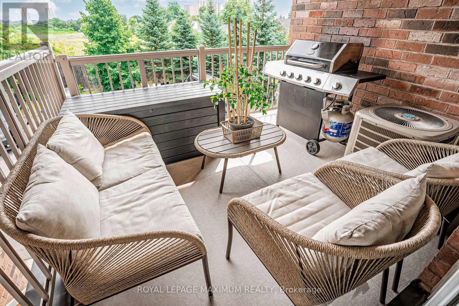 












31 JOSEPH GRIFFITH LANE

,
Toronto,




Ontario
M3L0C8

