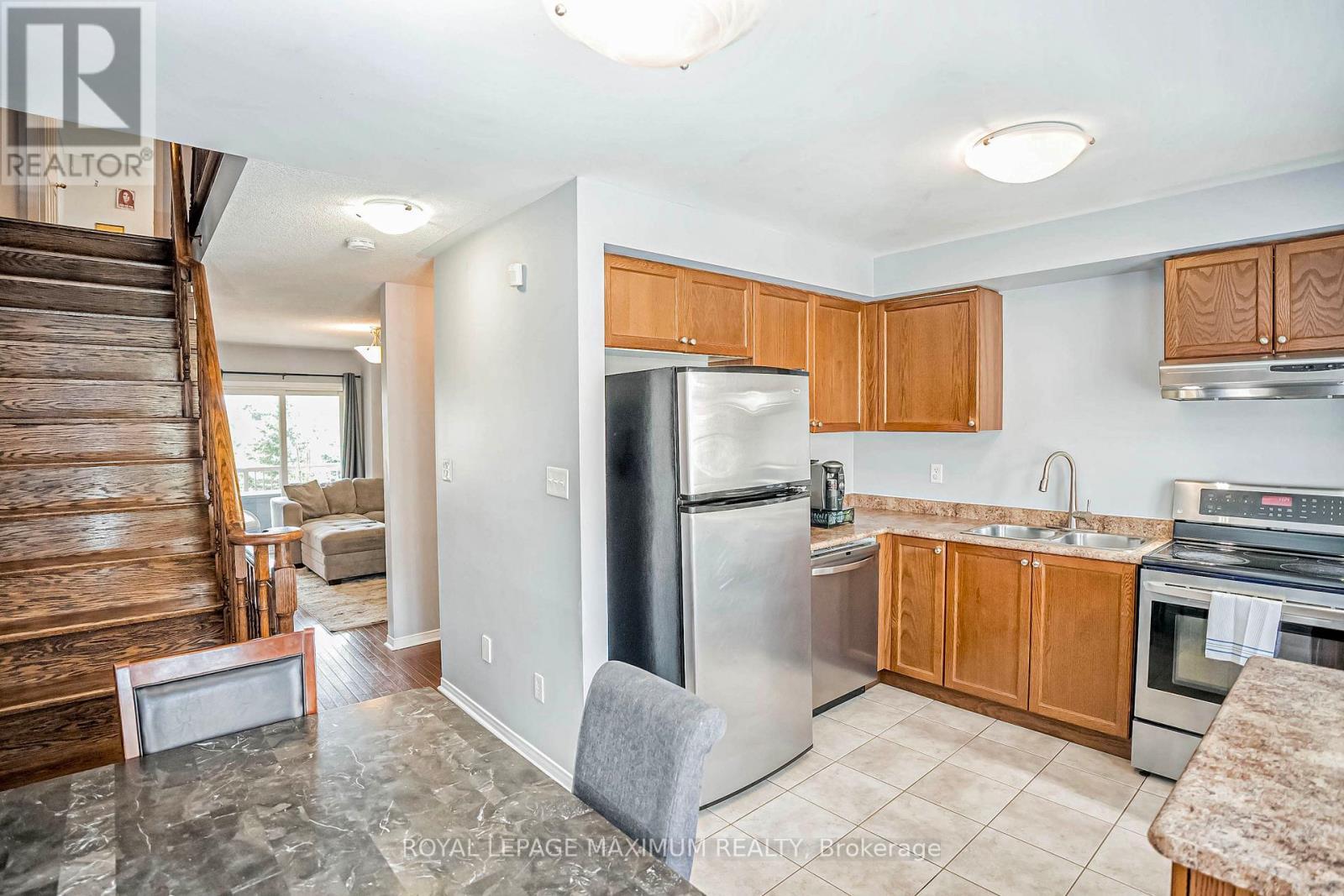 












31 JOSEPH GRIFFITH LANE

,
Toronto,




Ontario
M3L0C8

