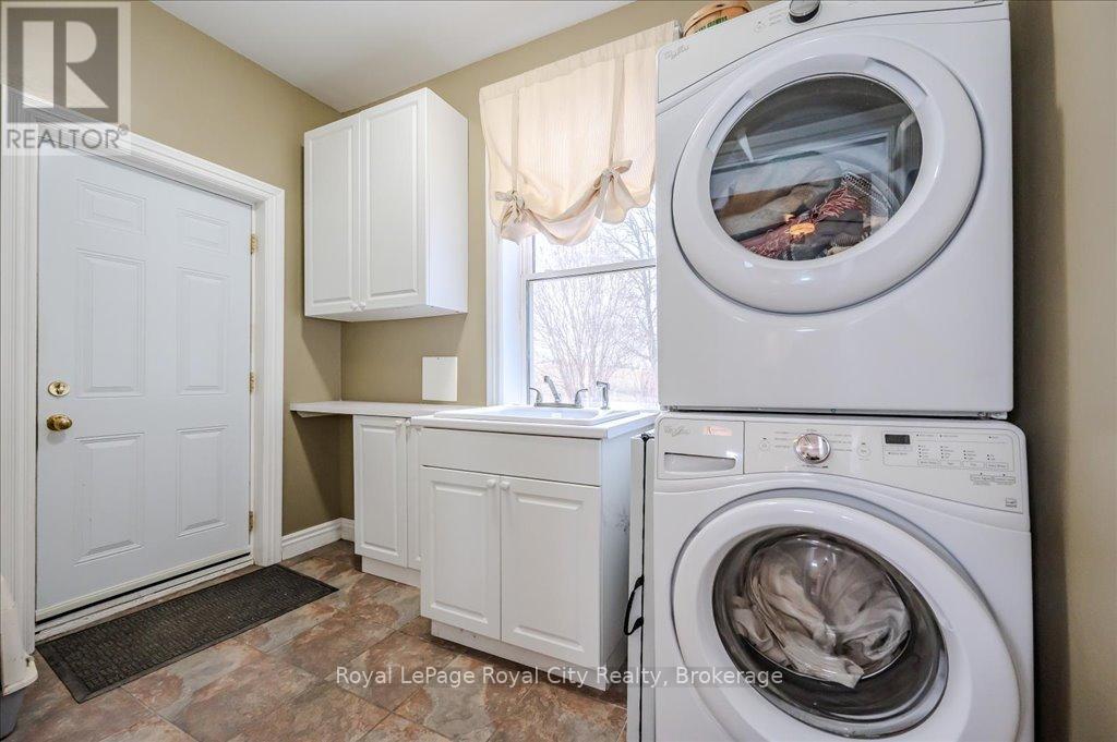 












5477 WELLINGTON 29 ROAD

,
Guelph/Eramosa,







Ontario
N0B2K0

