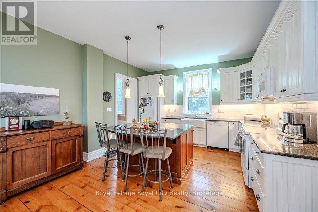 












5477 WELLINGTON 29 ROAD

,
Guelph/Eramosa,







Ontario
N0B2K0


