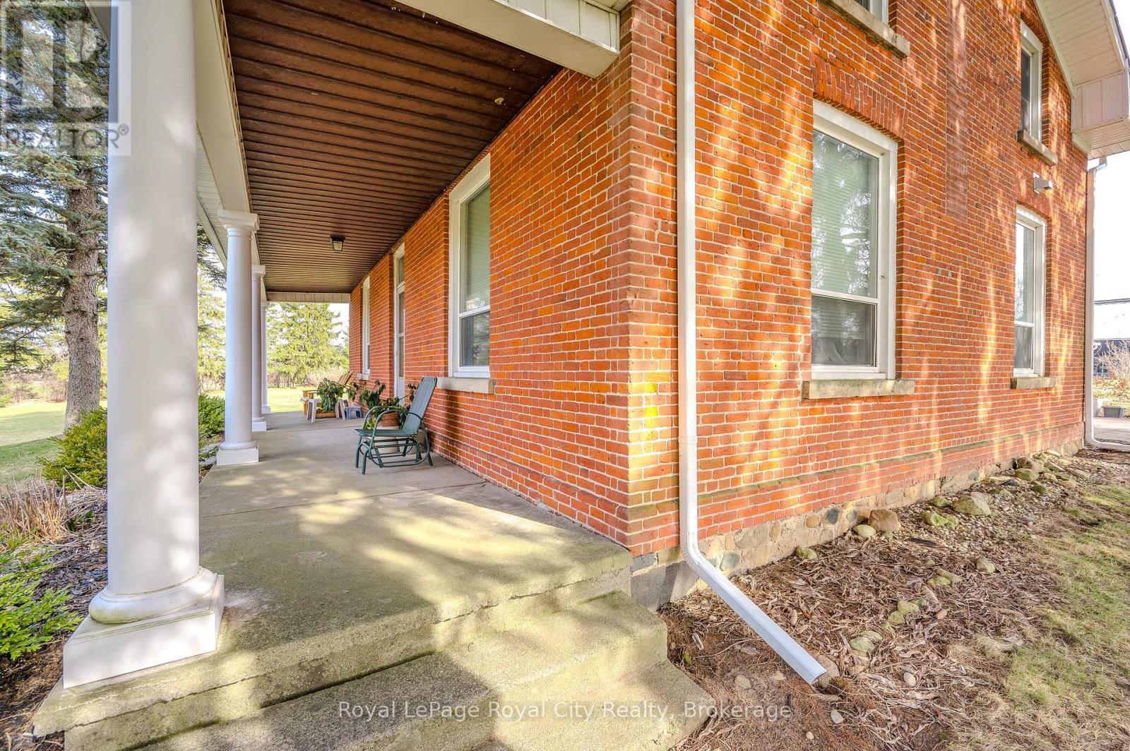 












5477 WELLINGTON 29 ROAD

,
Guelph/Eramosa,







Ontario
N0B2K0

