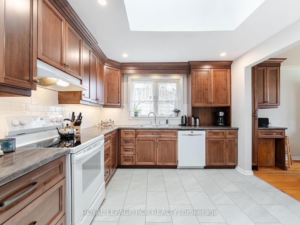 









227


Elizabeth

Street South,
Brampton,




ON
L6Y 1S2

