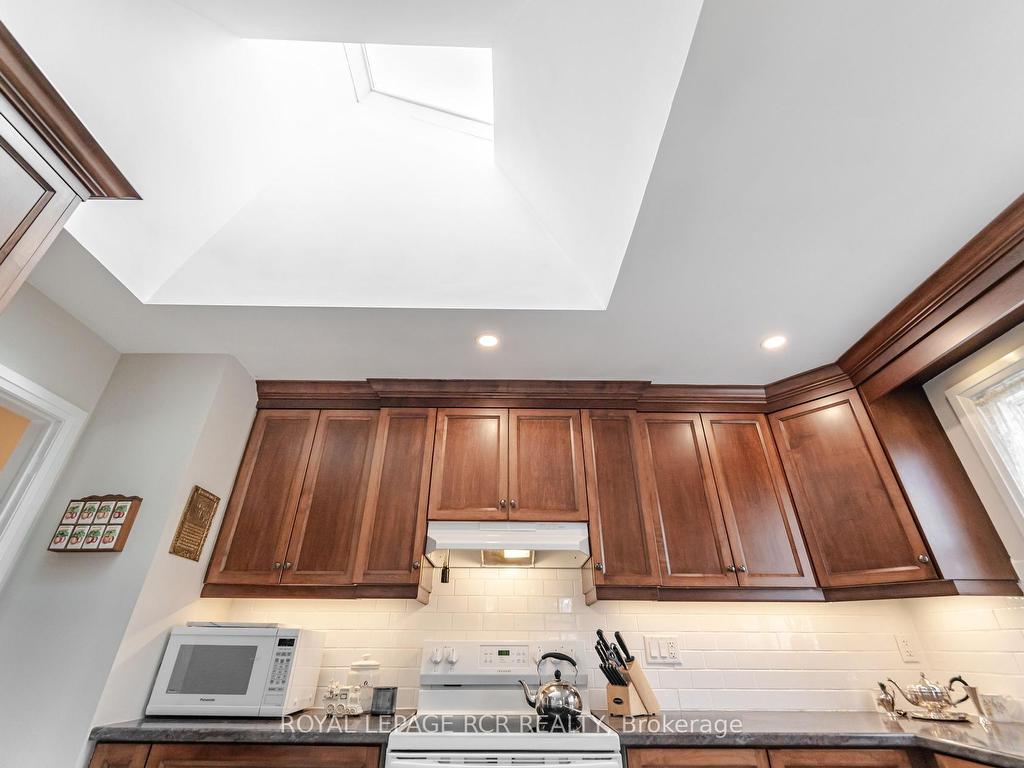 









227


Elizabeth

Street South,
Brampton,




ON
L6Y 1S2

