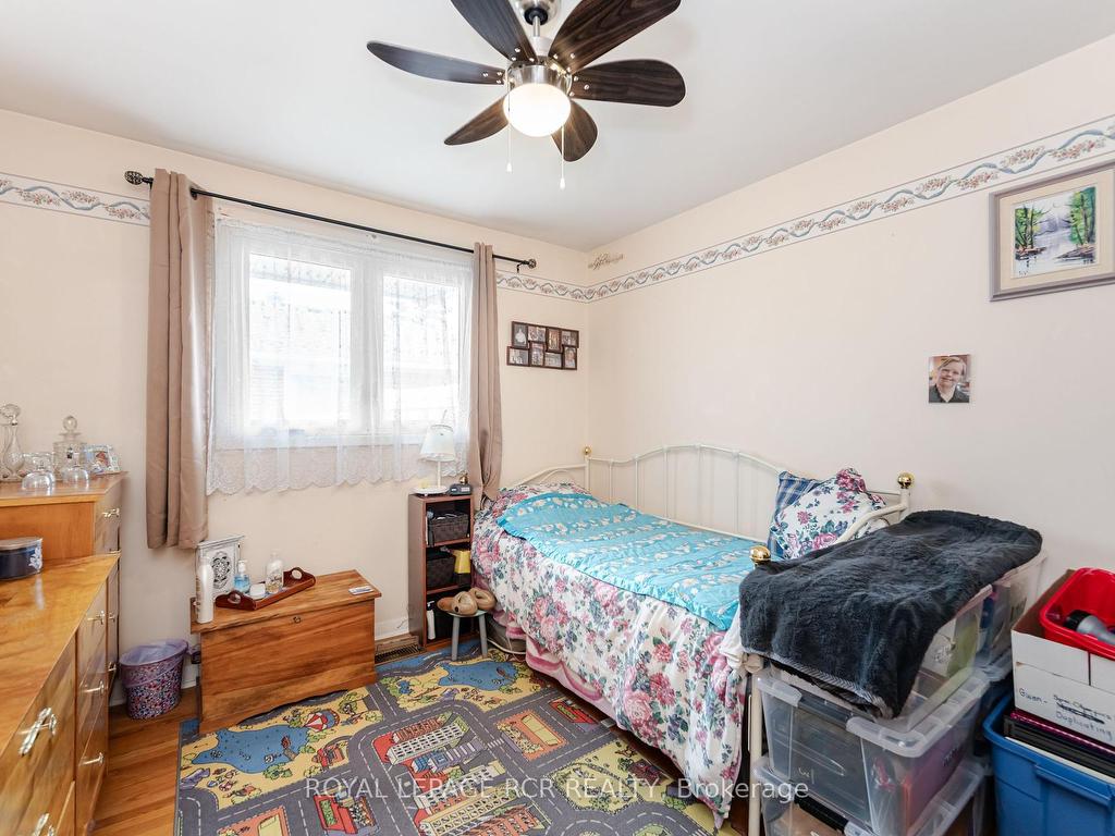 









227


Elizabeth

Street South,
Brampton,




ON
L6Y 1S2

