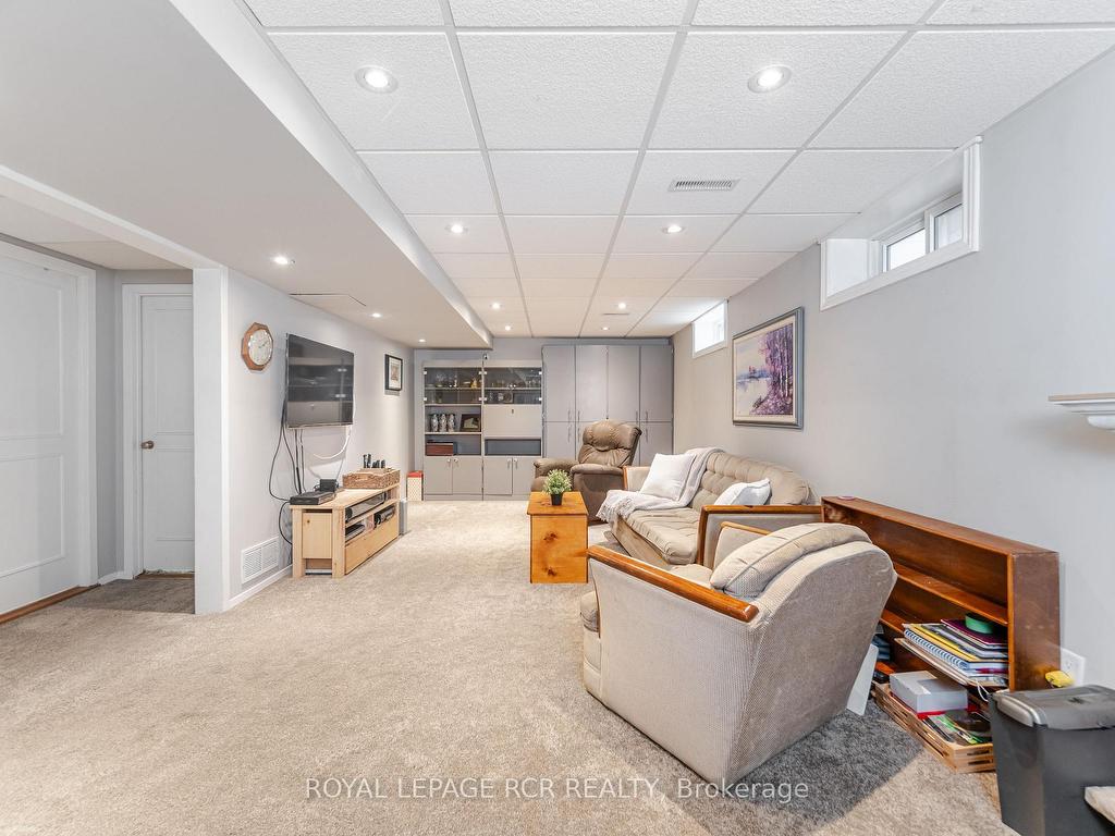 









227


Elizabeth

Street South,
Brampton,




ON
L6Y 1S2

