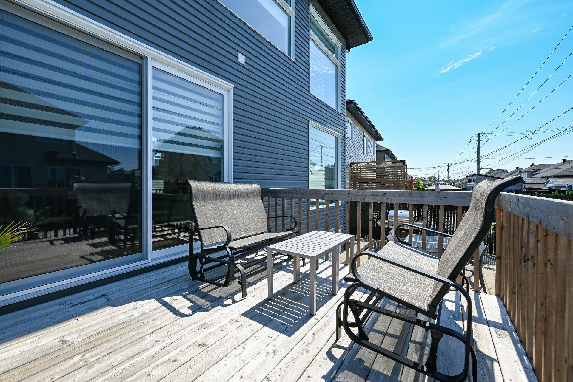 









3297


Rue du Gamay

,
Sainte-Marthe-sur-le-Lac,




QC
J0N1P0

