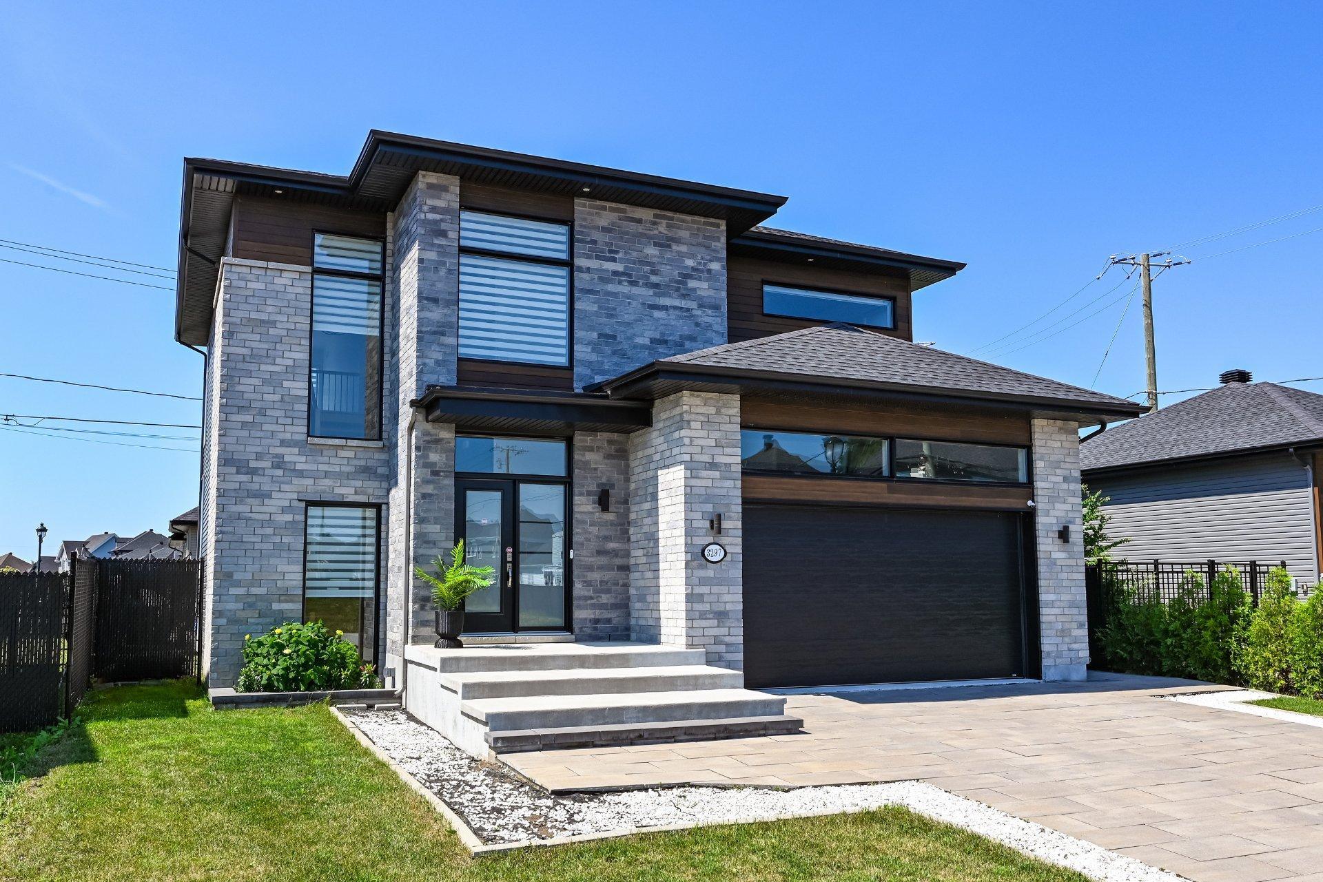 









3297


Rue du Gamay

,
Sainte-Marthe-sur-le-Lac,




QC
J0N1P0

