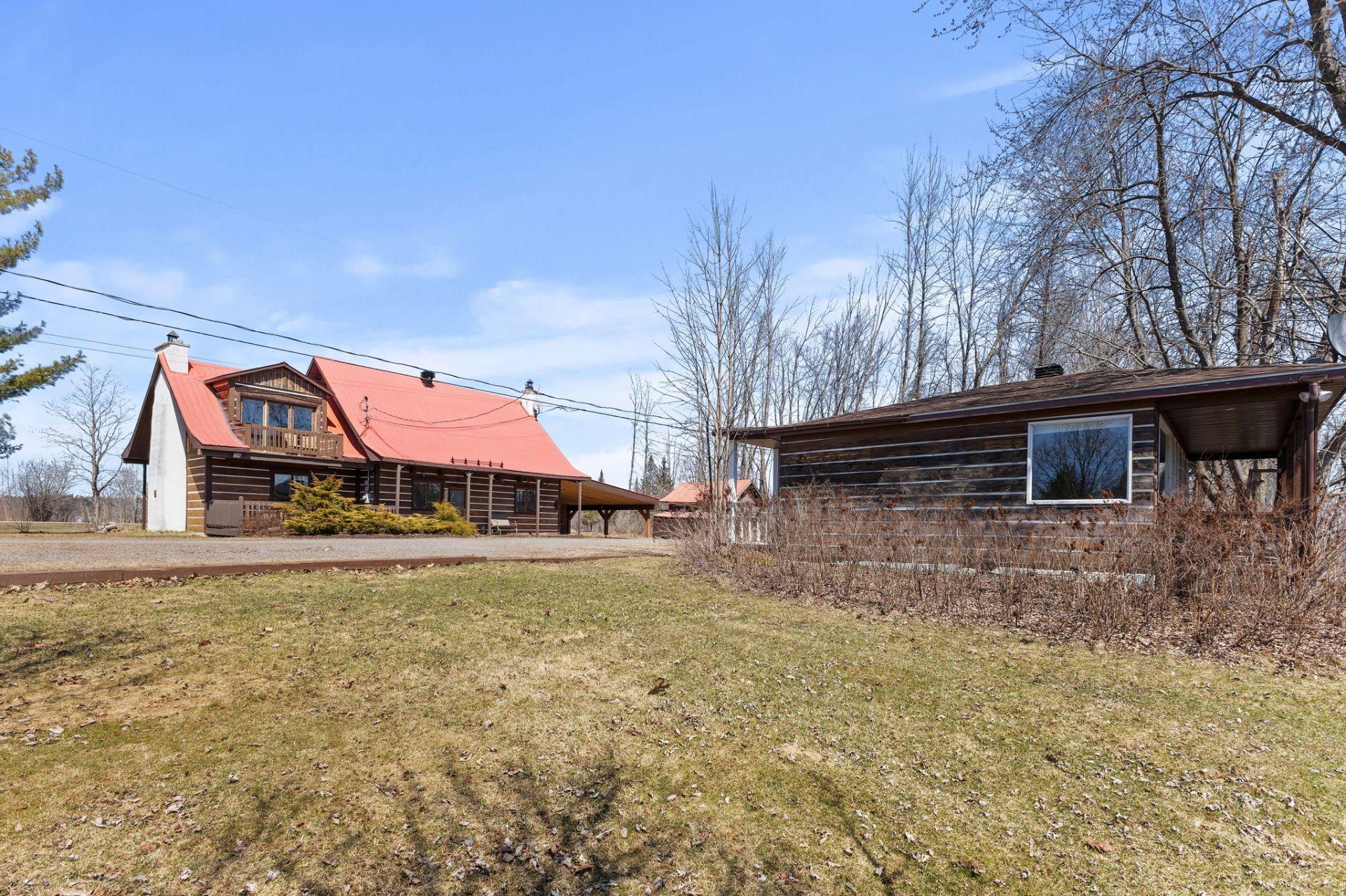 









1967

 - 1969


Ch. de la Grande-Presqu'île

,
Plaisance,




QC
J0V1S0

