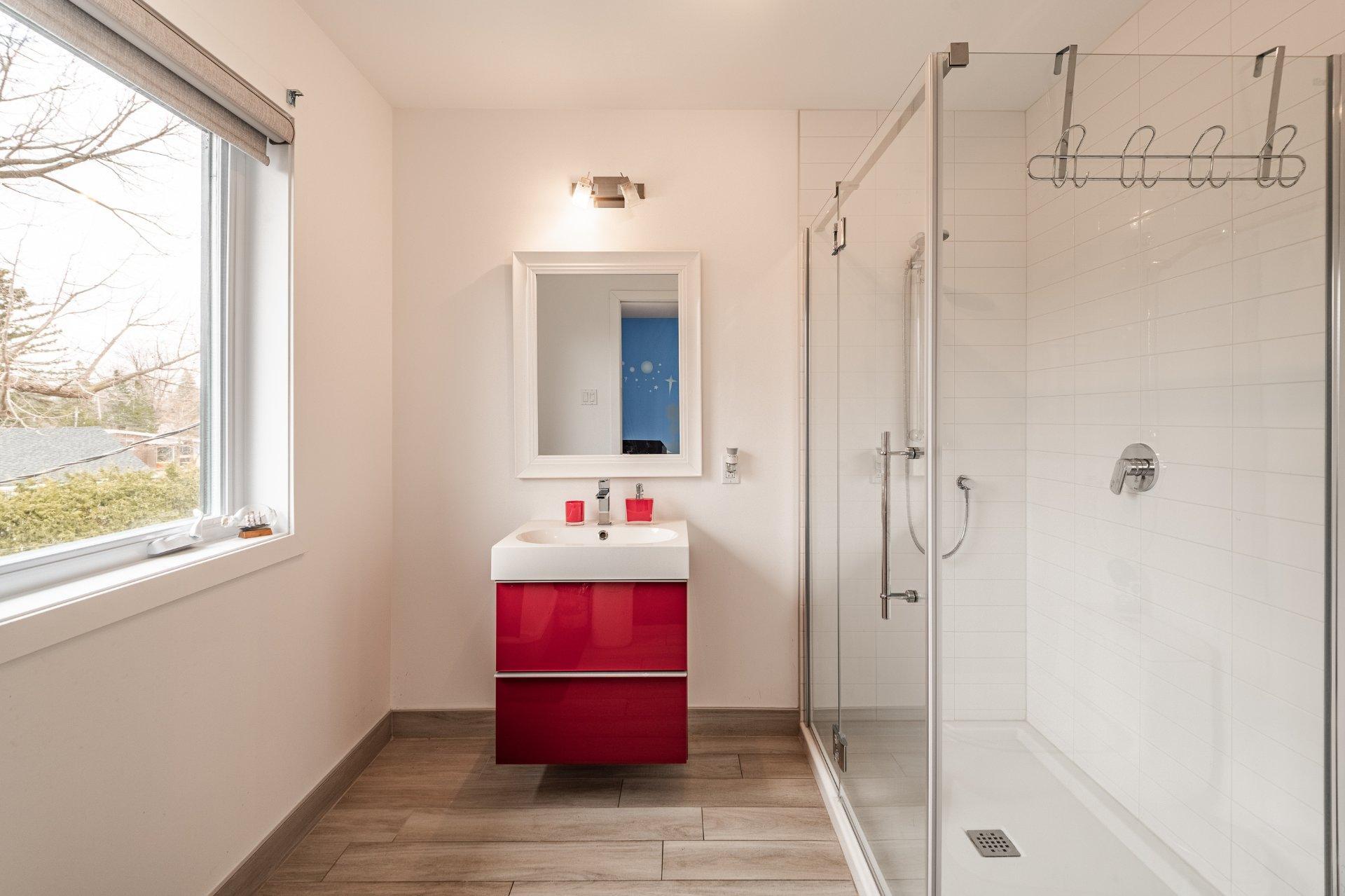 









1160


Rue De Bougainville

,
Saint-Bruno-de-Montarville,




QC
J3V3E7

