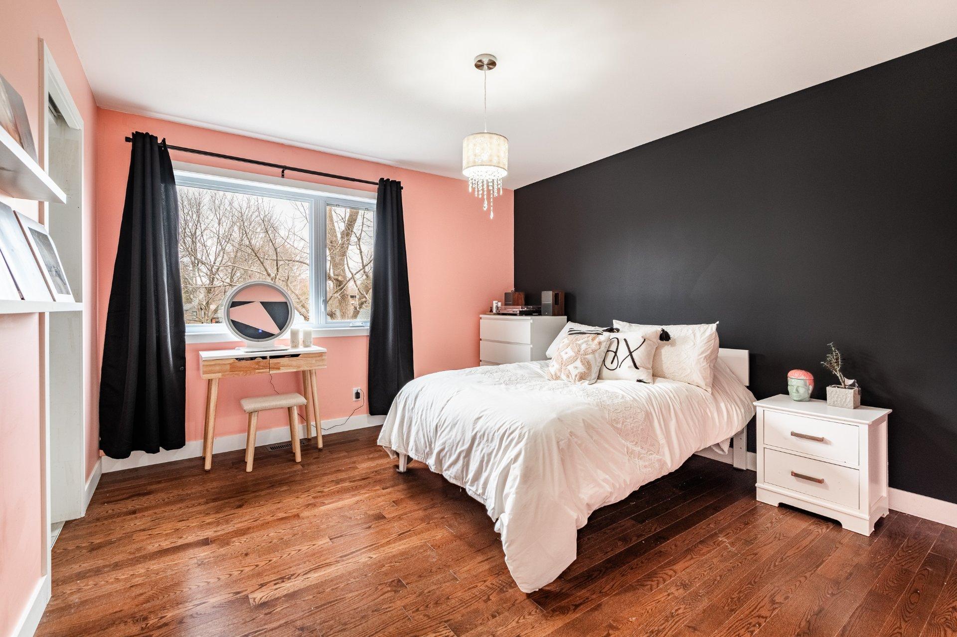 









1160


Rue De Bougainville

,
Saint-Bruno-de-Montarville,




QC
J3V3E7

