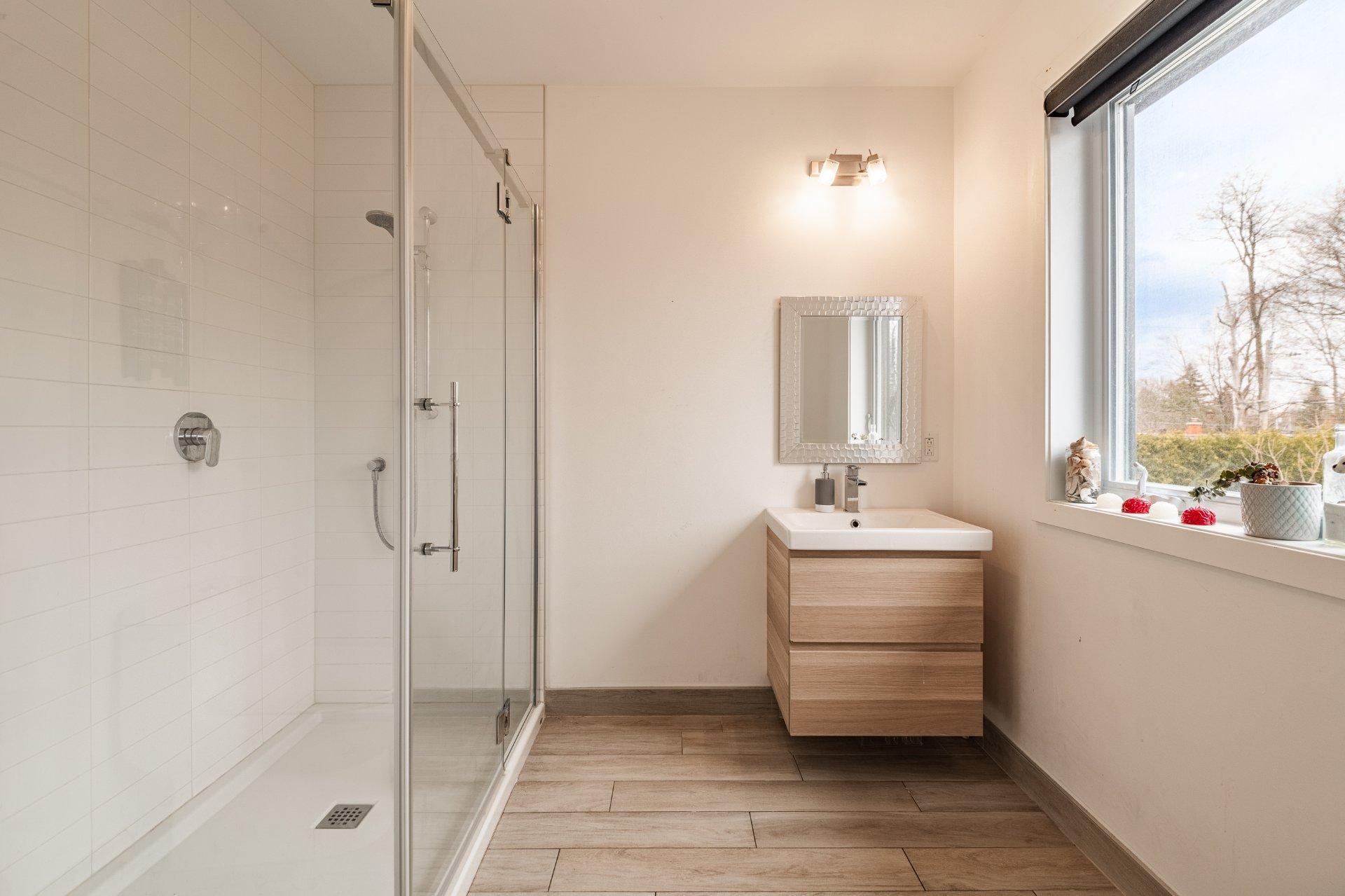 









1160


Rue De Bougainville

,
Saint-Bruno-de-Montarville,




QC
J3V3E7

