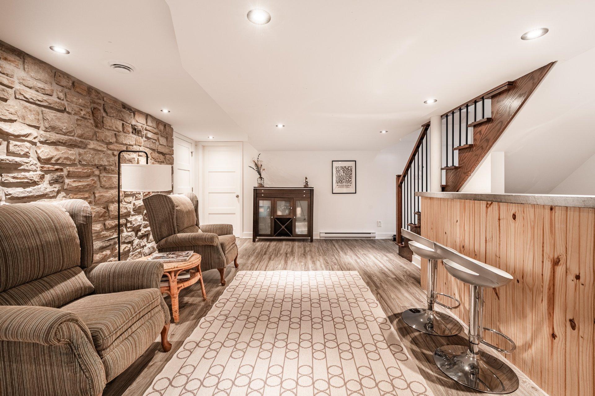 









1160


Rue De Bougainville

,
Saint-Bruno-de-Montarville,




QC
J3V3E7

