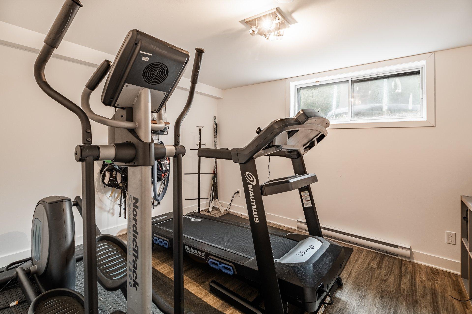 









1160


Rue De Bougainville

,
Saint-Bruno-de-Montarville,




QC
J3V3E7

