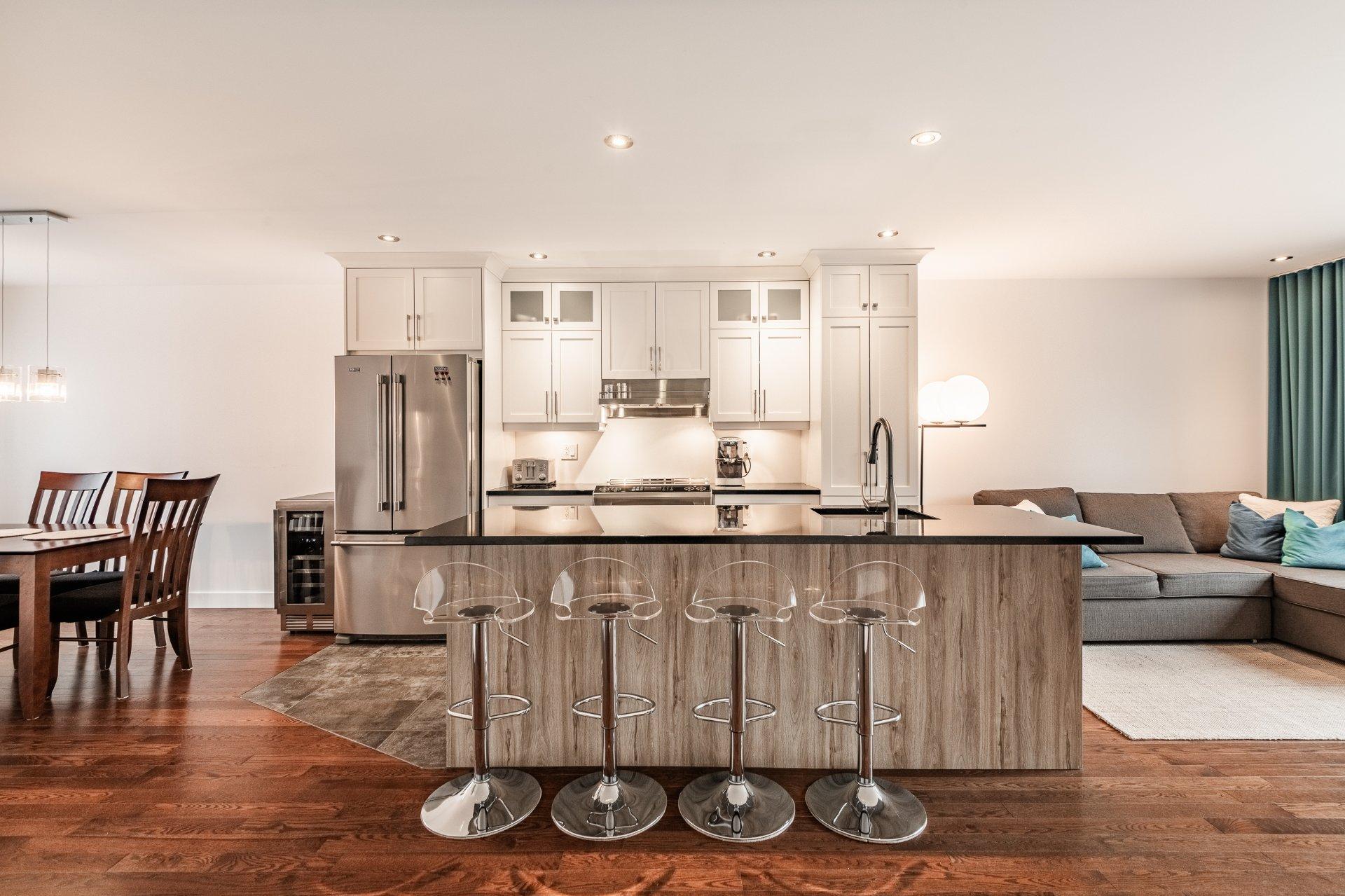 









1160


Rue De Bougainville

,
Saint-Bruno-de-Montarville,




QC
J3V3E7

