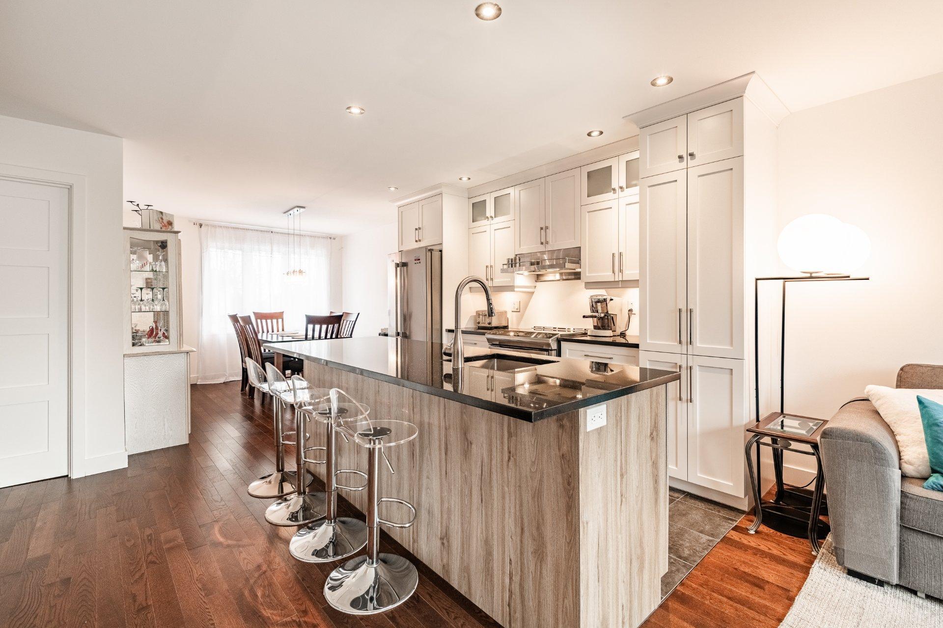 









1160


Rue De Bougainville

,
Saint-Bruno-de-Montarville,




QC
J3V3E7


