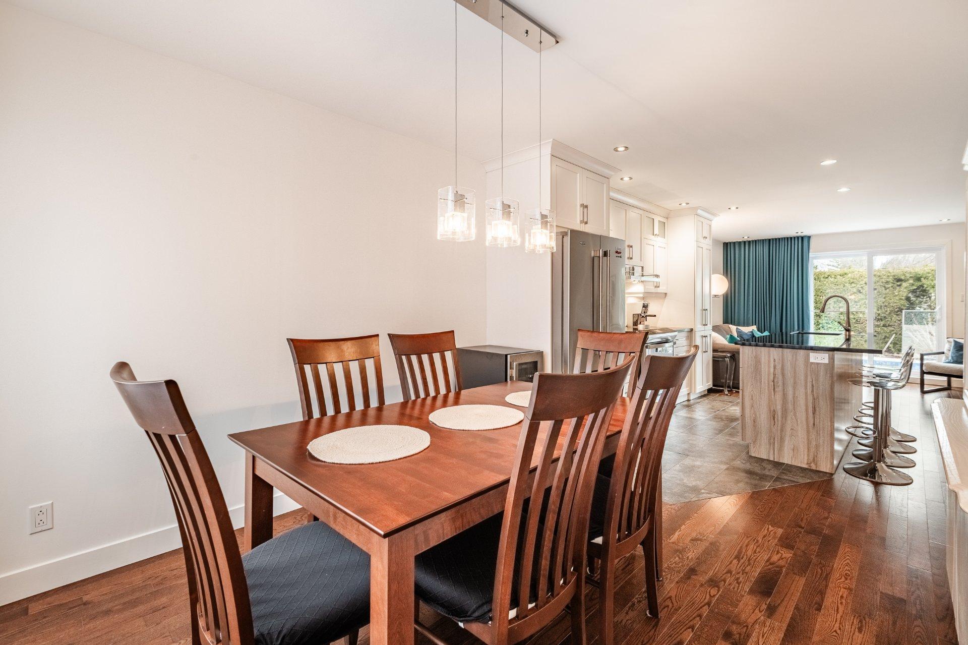 









1160


Rue De Bougainville

,
Saint-Bruno-de-Montarville,




QC
J3V3E7

