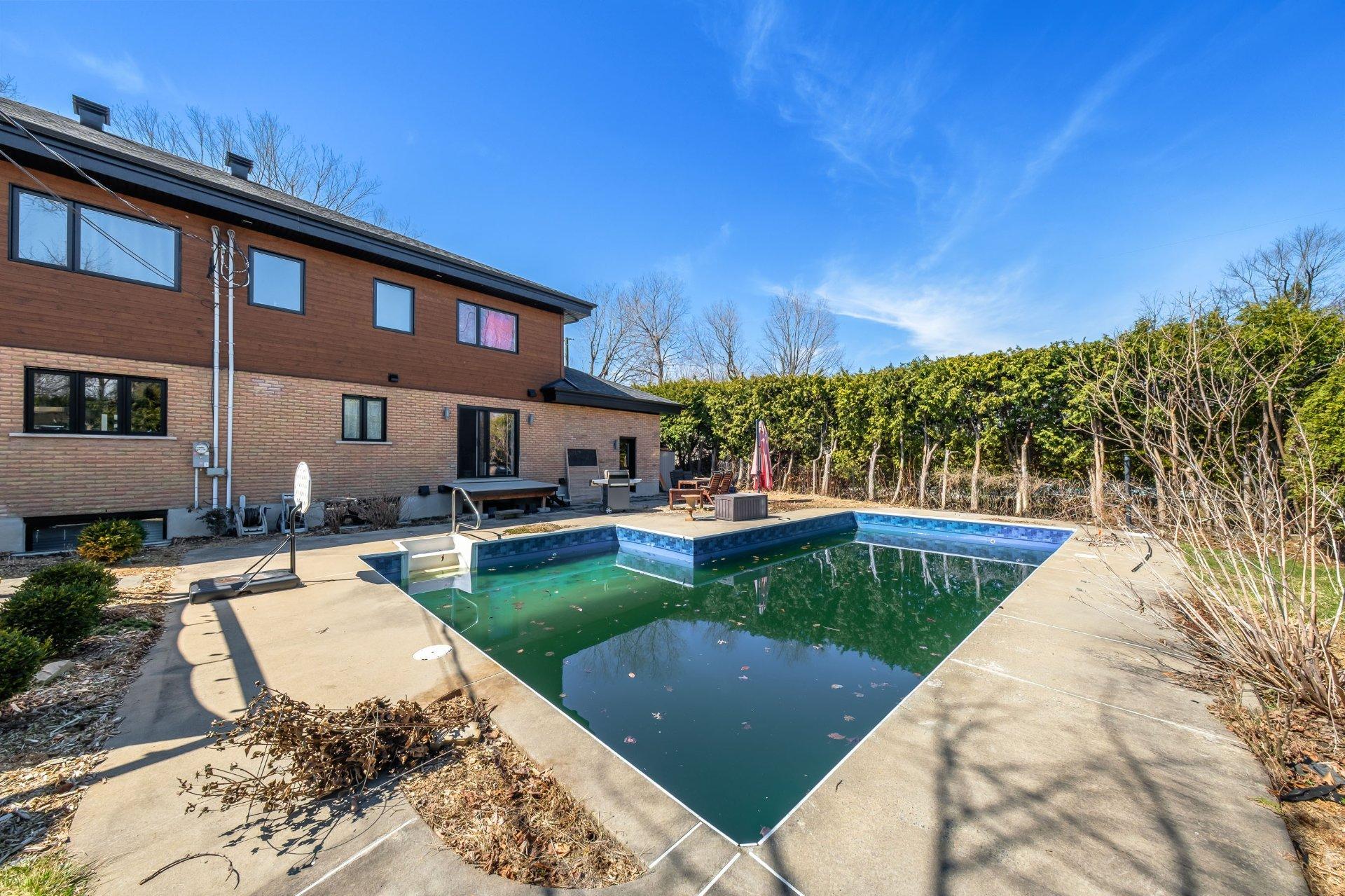 









1160


Rue De Bougainville

,
Saint-Bruno-de-Montarville,




QC
J3V3E7

