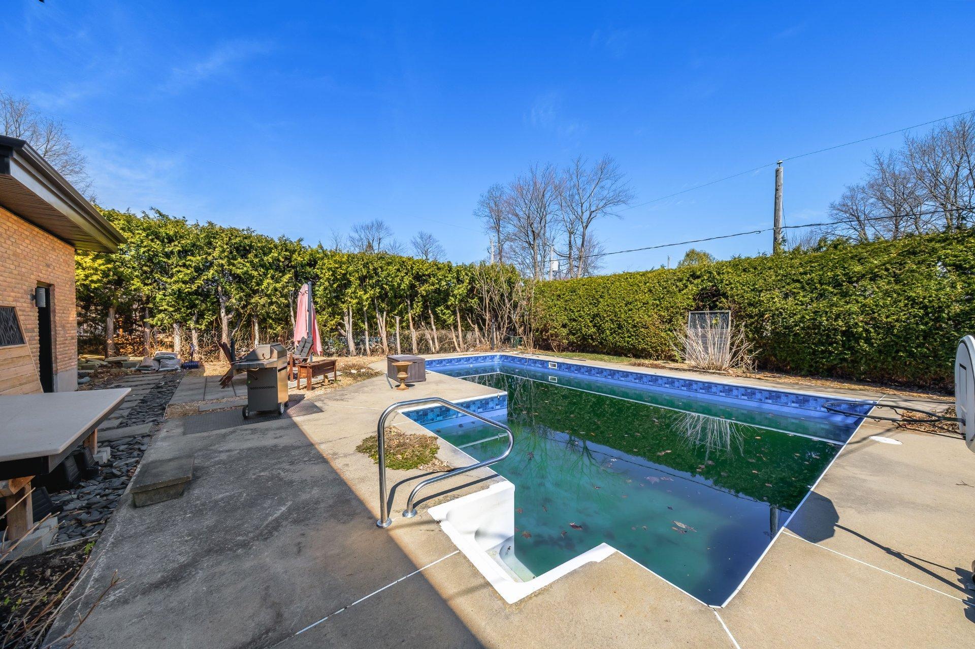 









1160


Rue De Bougainville

,
Saint-Bruno-de-Montarville,




QC
J3V3E7

