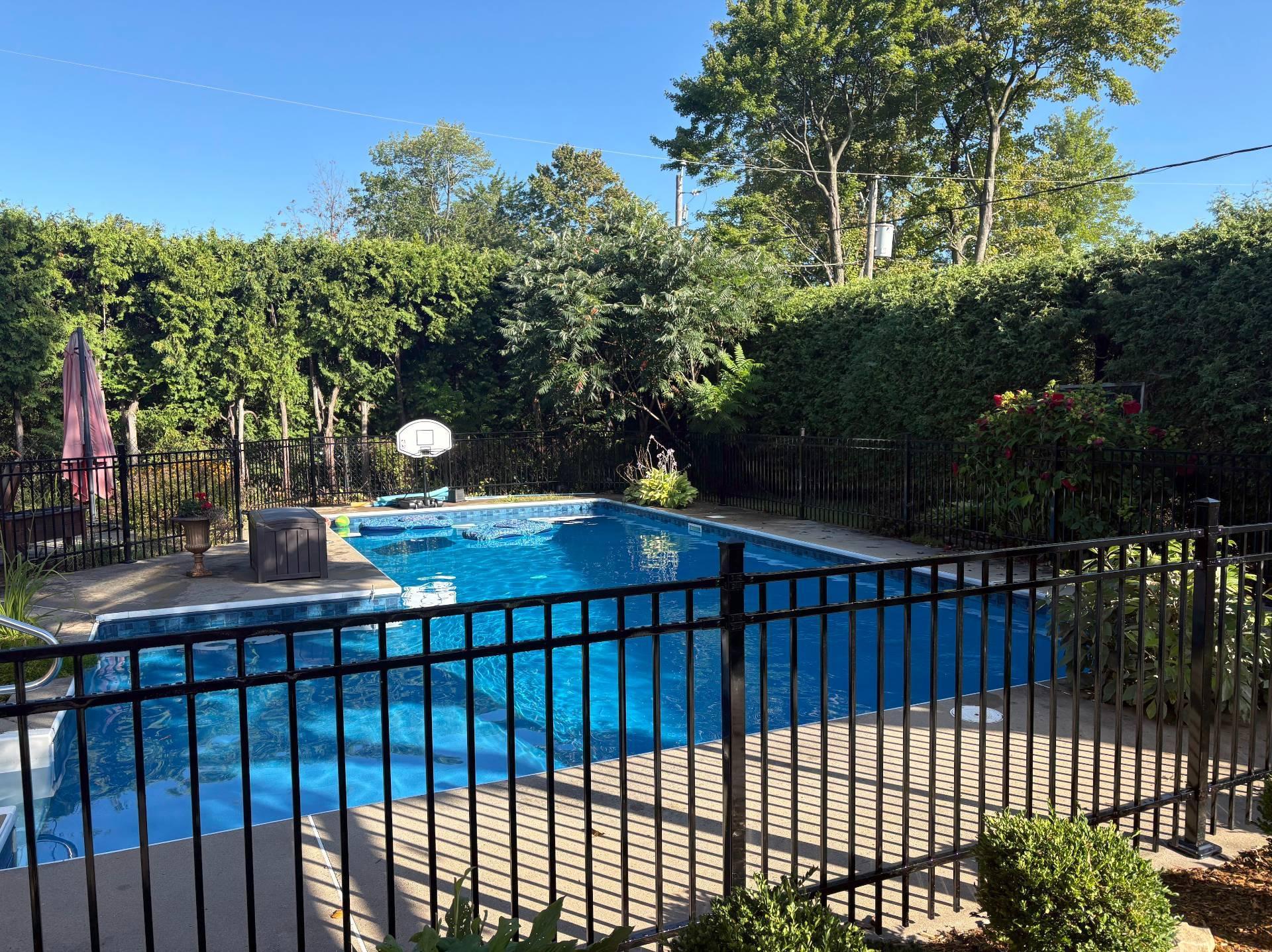 









1160


Rue De Bougainville

,
Saint-Bruno-de-Montarville,




QC
J3V3E7

