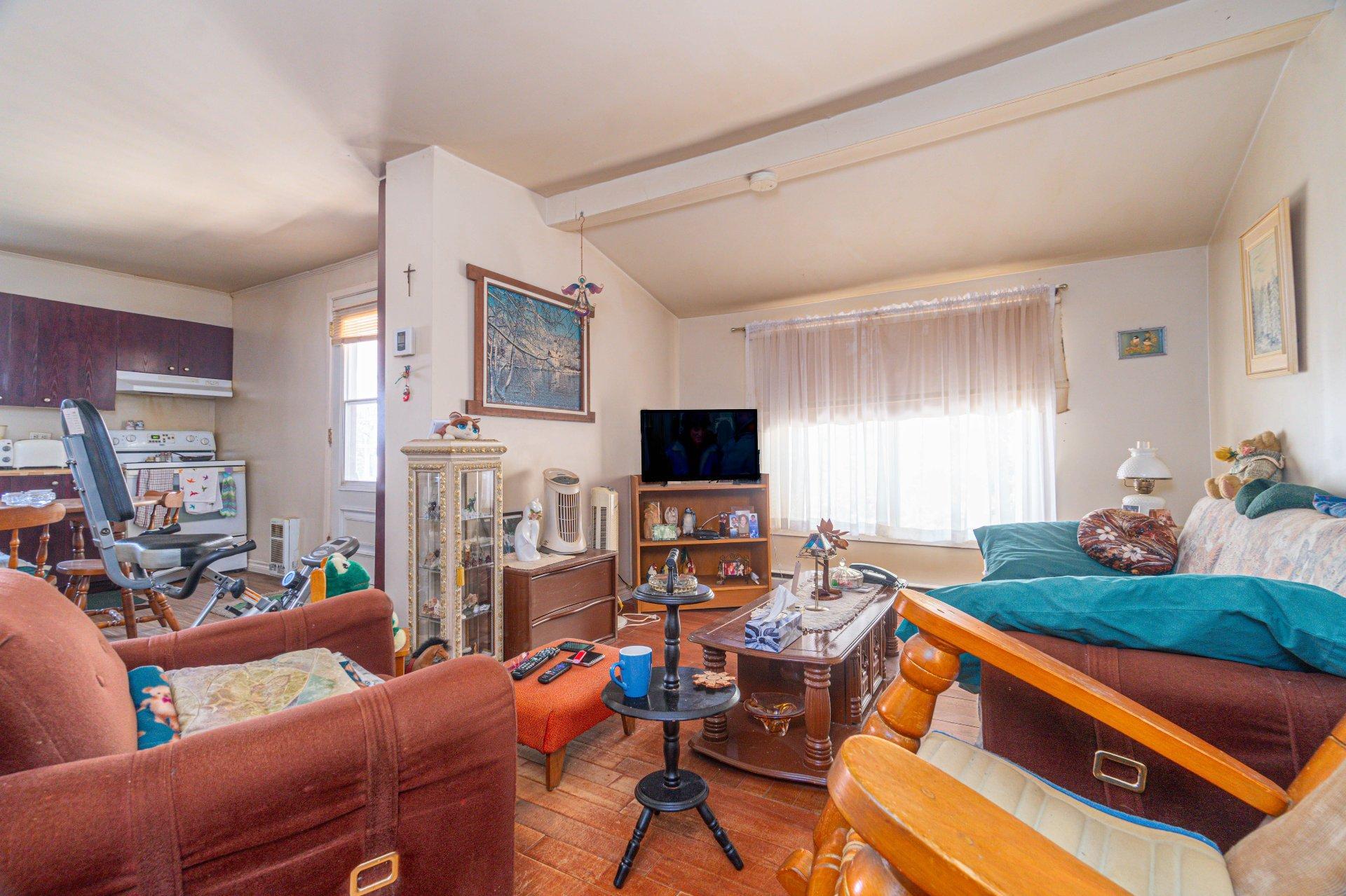 









64

 - 68


Rue St-André

,
Mont-Blanc,




QC
J0T2G0


