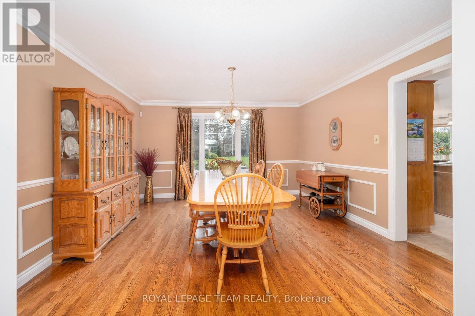 












5530 PETTAPIECE CRESCENT

,
Ottawa,




Ontario
K4M1C5

