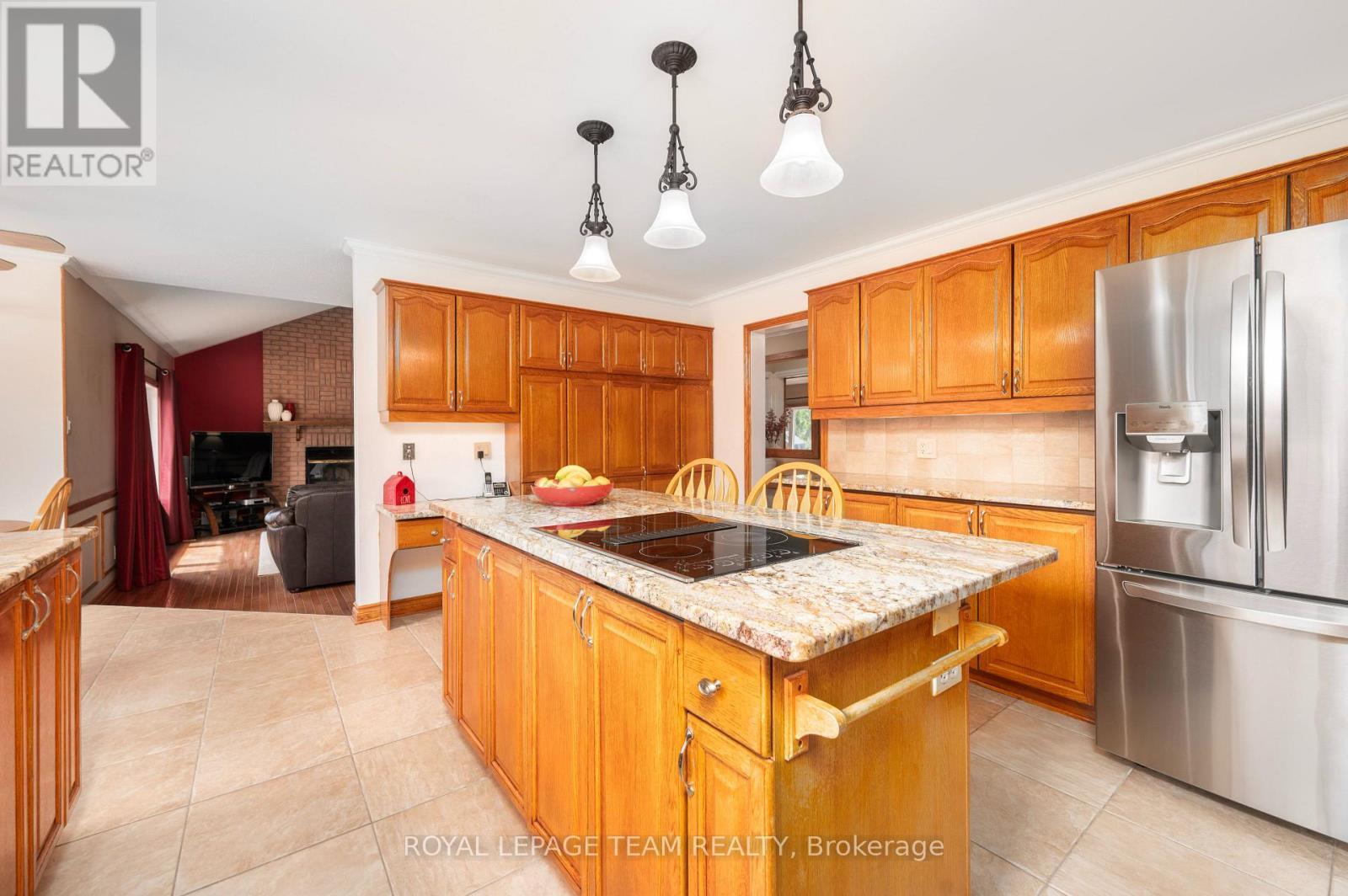 












5530 PETTAPIECE CRESCENT

,
Ottawa,




Ontario
K4M1C5

