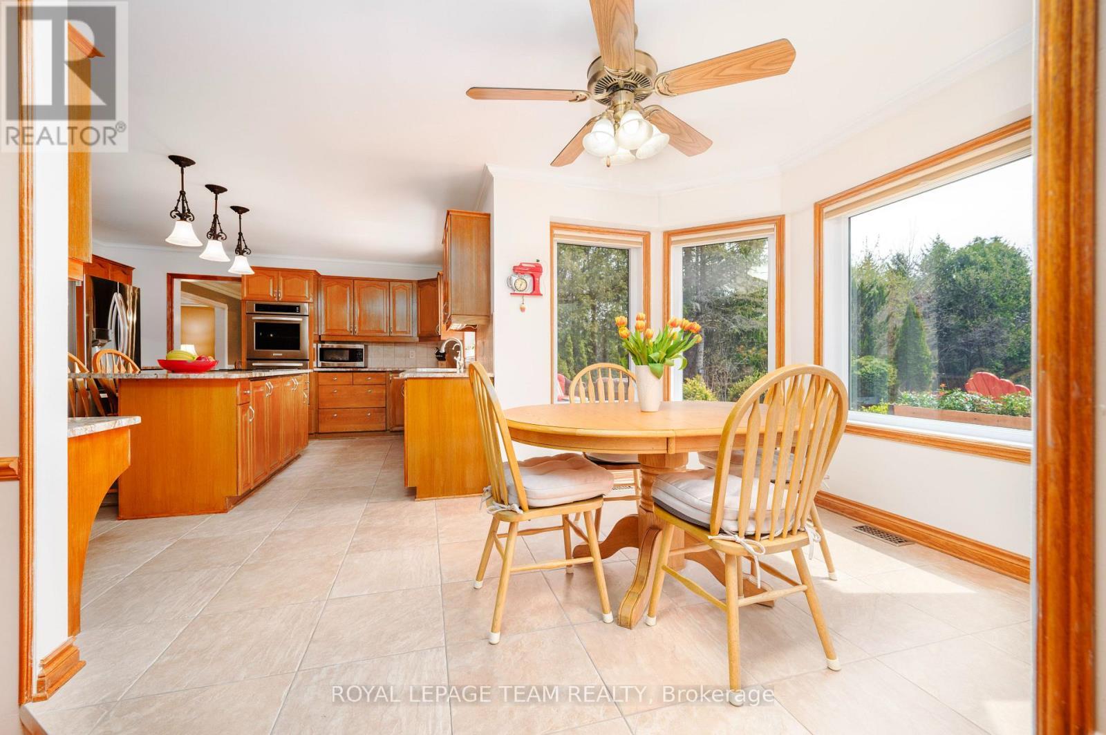 












5530 PETTAPIECE CRESCENT

,
Ottawa,




Ontario
K4M1C5


