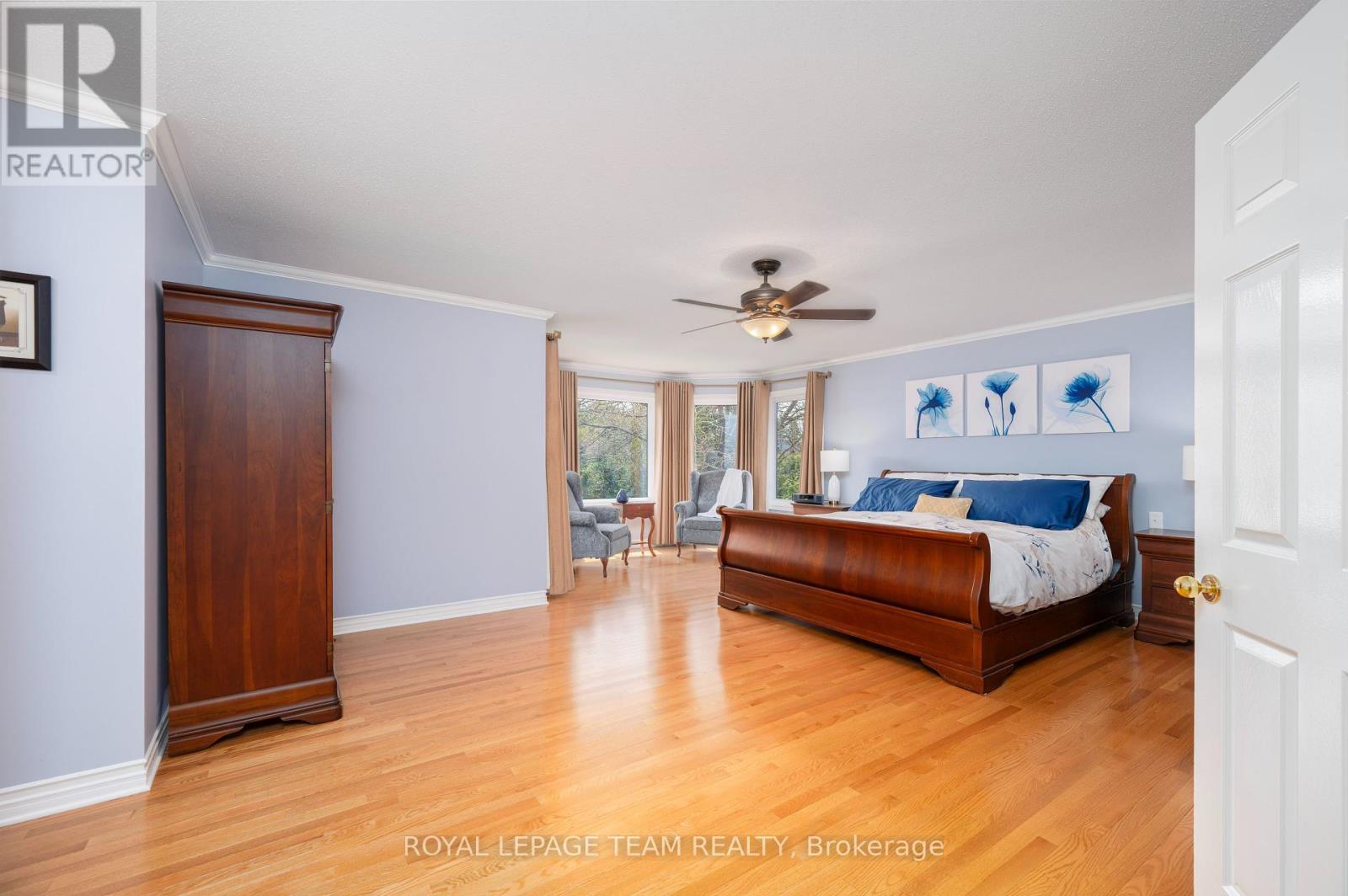 












5530 PETTAPIECE CRESCENT

,
Ottawa,




Ontario
K4M1C5


