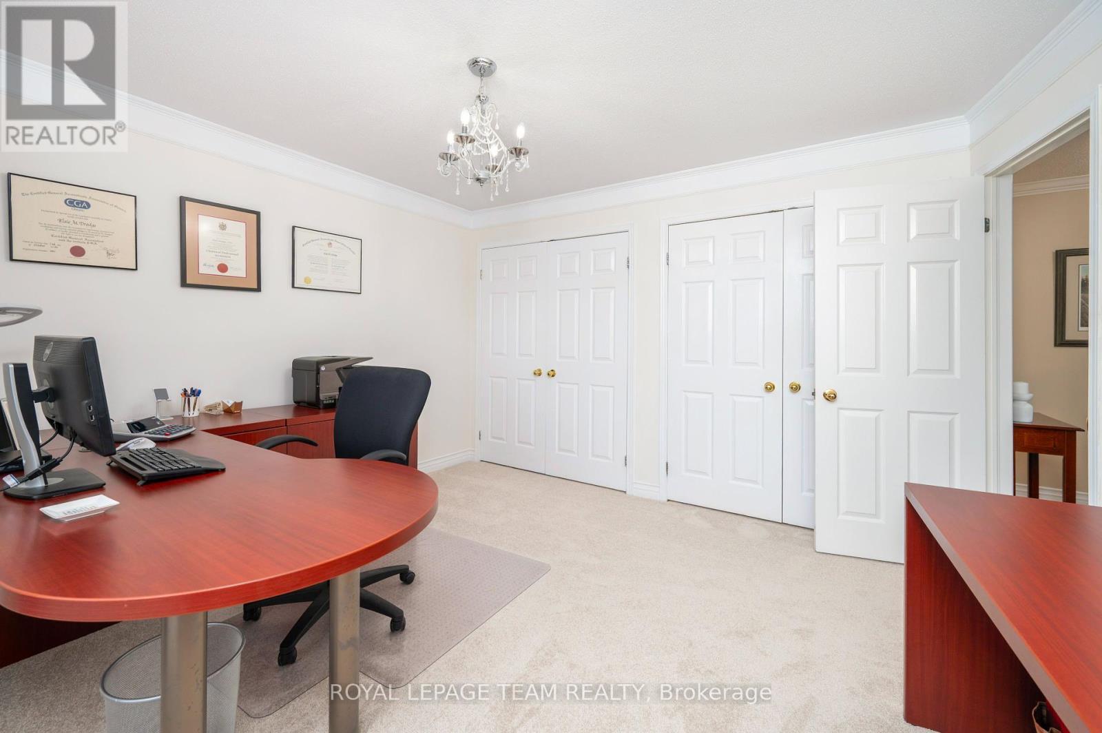 












5530 PETTAPIECE CRESCENT

,
Ottawa,




Ontario
K4M1C5

