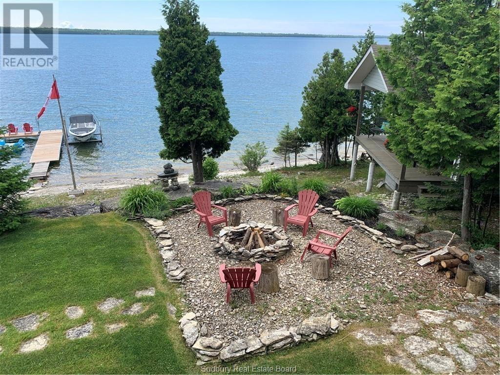 












151 Lakeshore Road

,
Tehkummah, Manitoulin Island,




Ontario
P0P2C0


