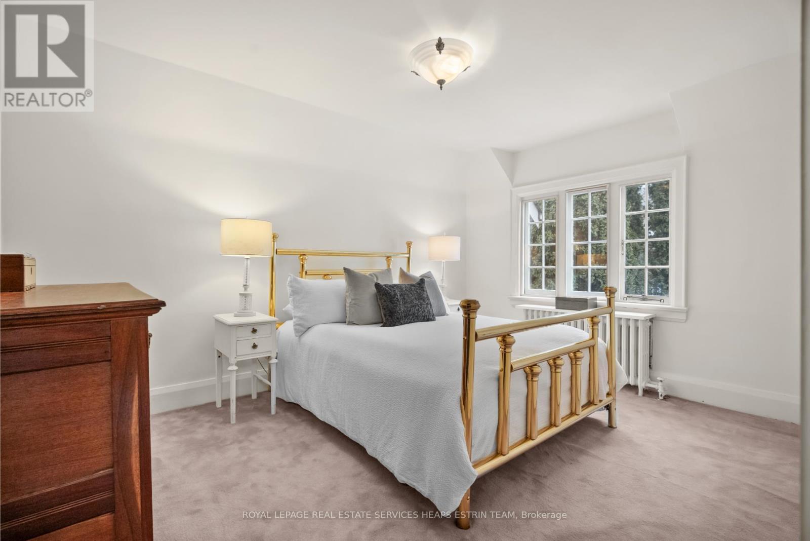












241 CHAPLIN CRESCENT

,
Toronto,




Ontario
M5P1B1

