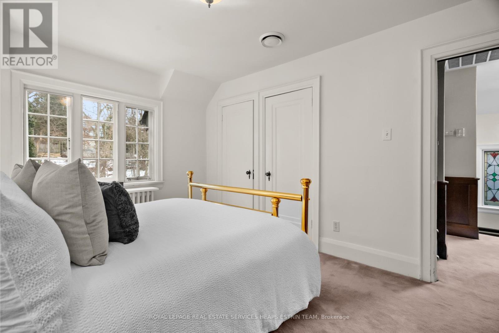 












241 CHAPLIN CRESCENT

,
Toronto,




Ontario
M5P1B1

