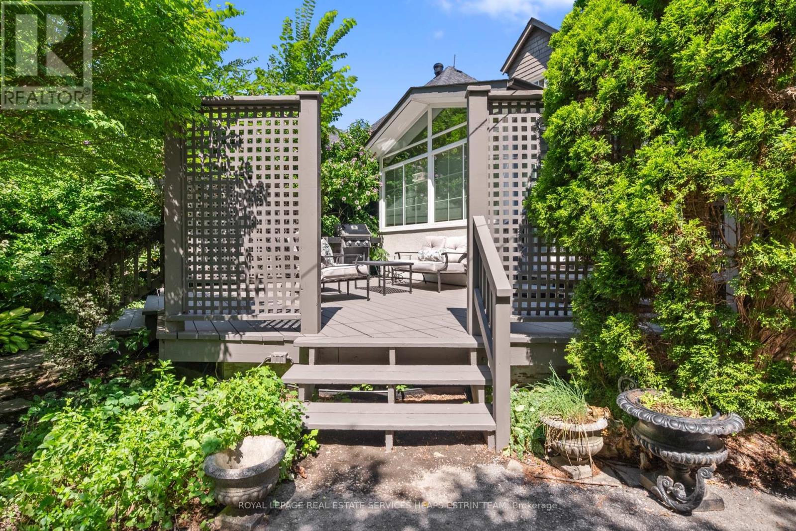 












241 CHAPLIN CRESCENT

,
Toronto,




Ontario
M5P1B1

