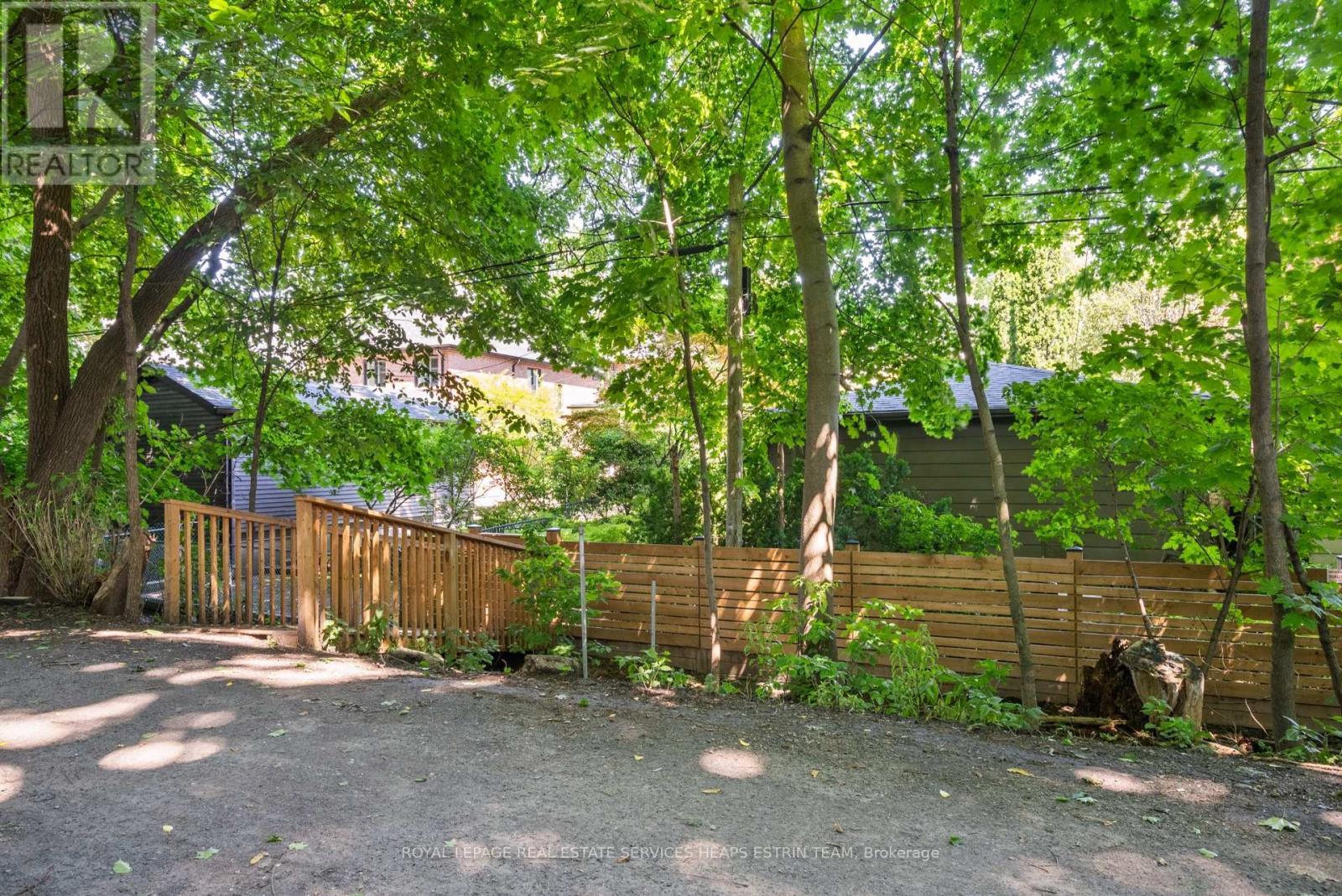 












241 CHAPLIN CRESCENT

,
Toronto,




Ontario
M5P1B1

