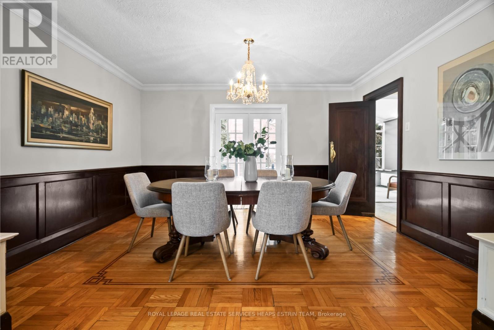












241 CHAPLIN CRESCENT

,
Toronto,




Ontario
M5P1B1

